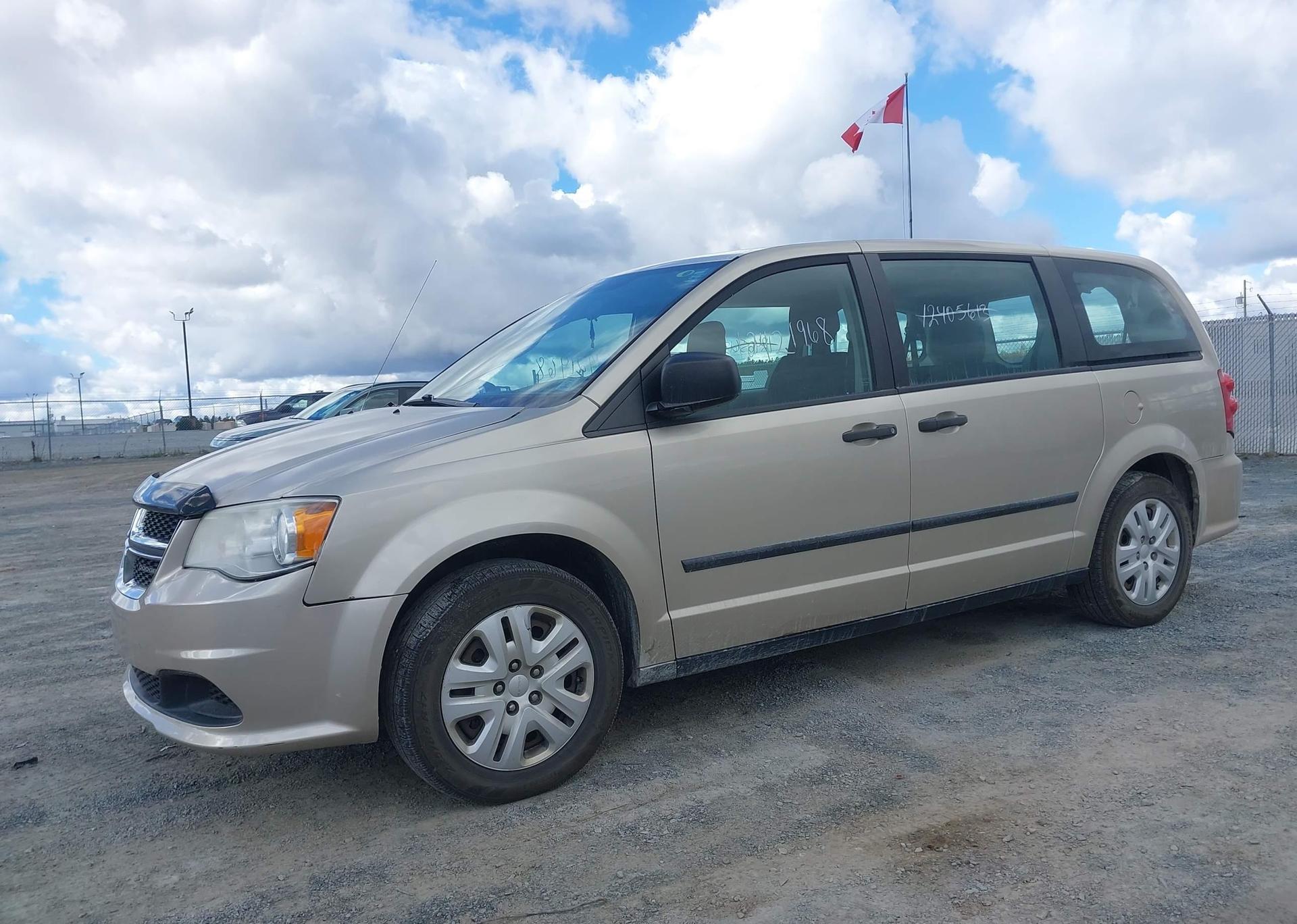 2015 DODGE GRAND CARAVAN SE