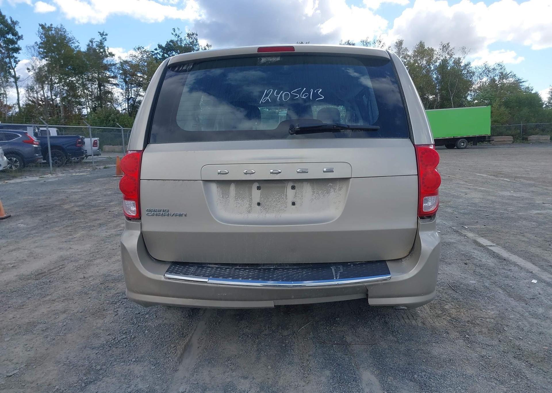 2015 DODGE GRAND CARAVAN SE