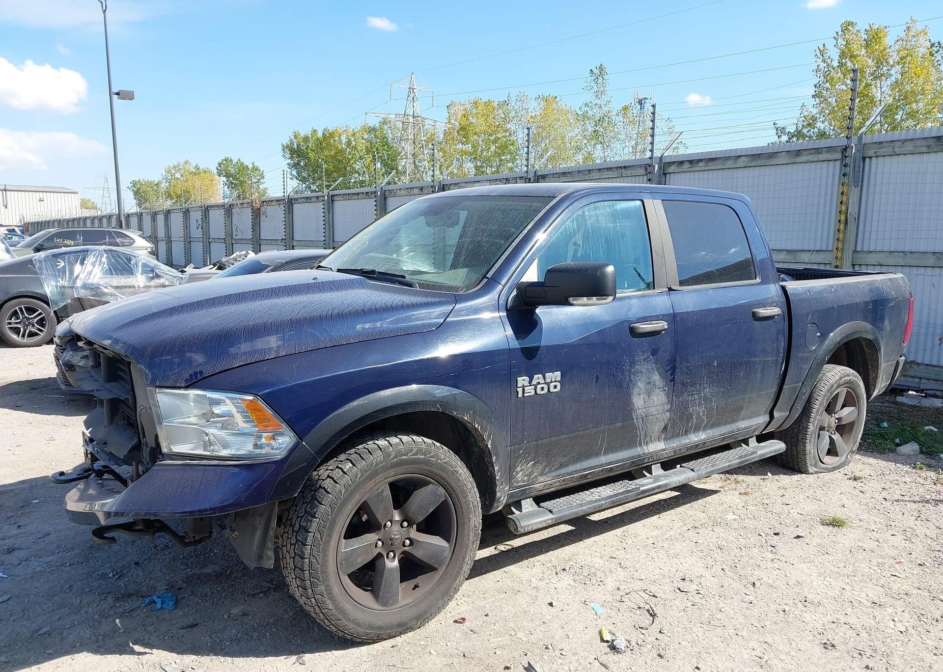 2016 RAM 1500 SLT
