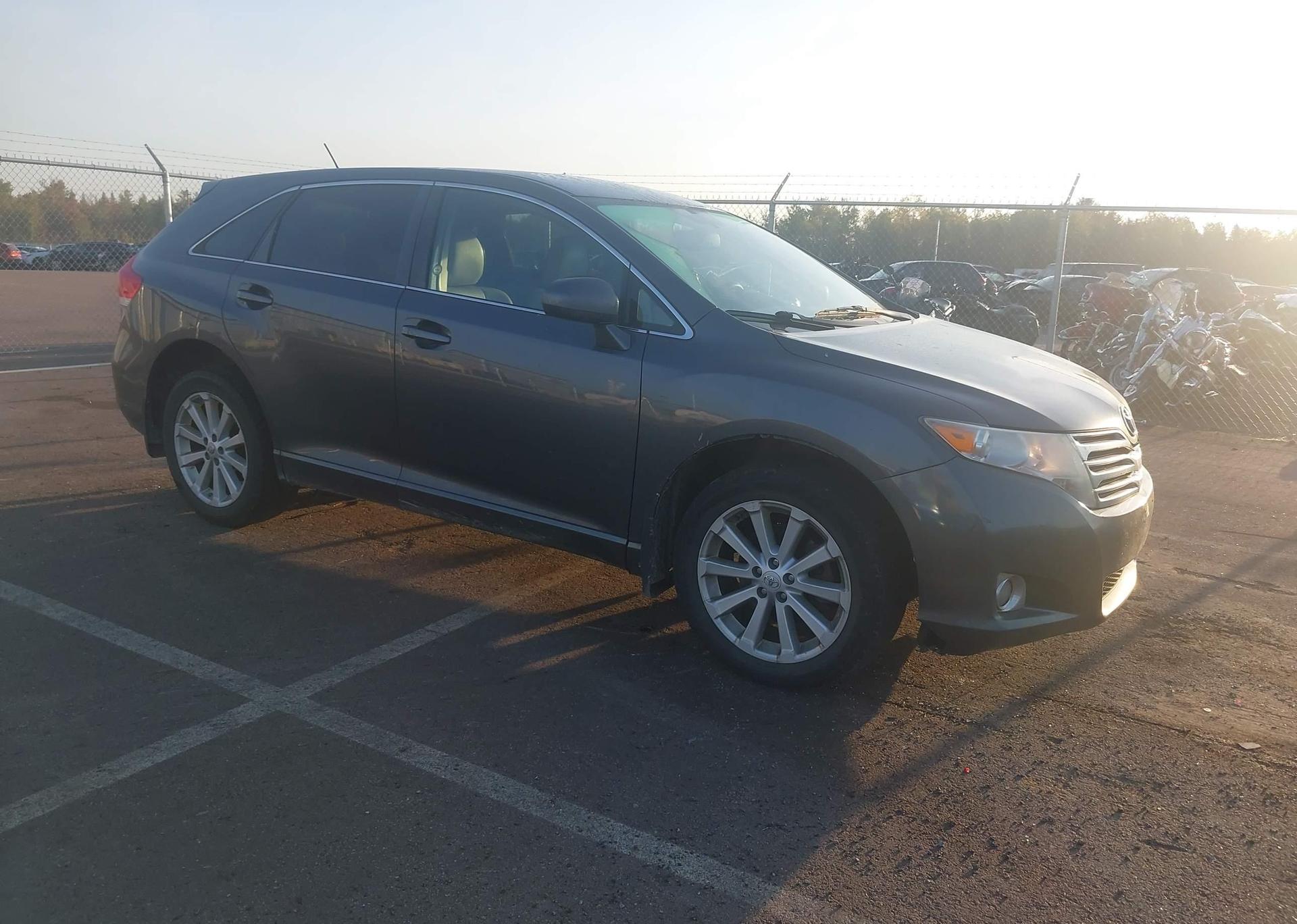 2011 TOYOTA VENZA