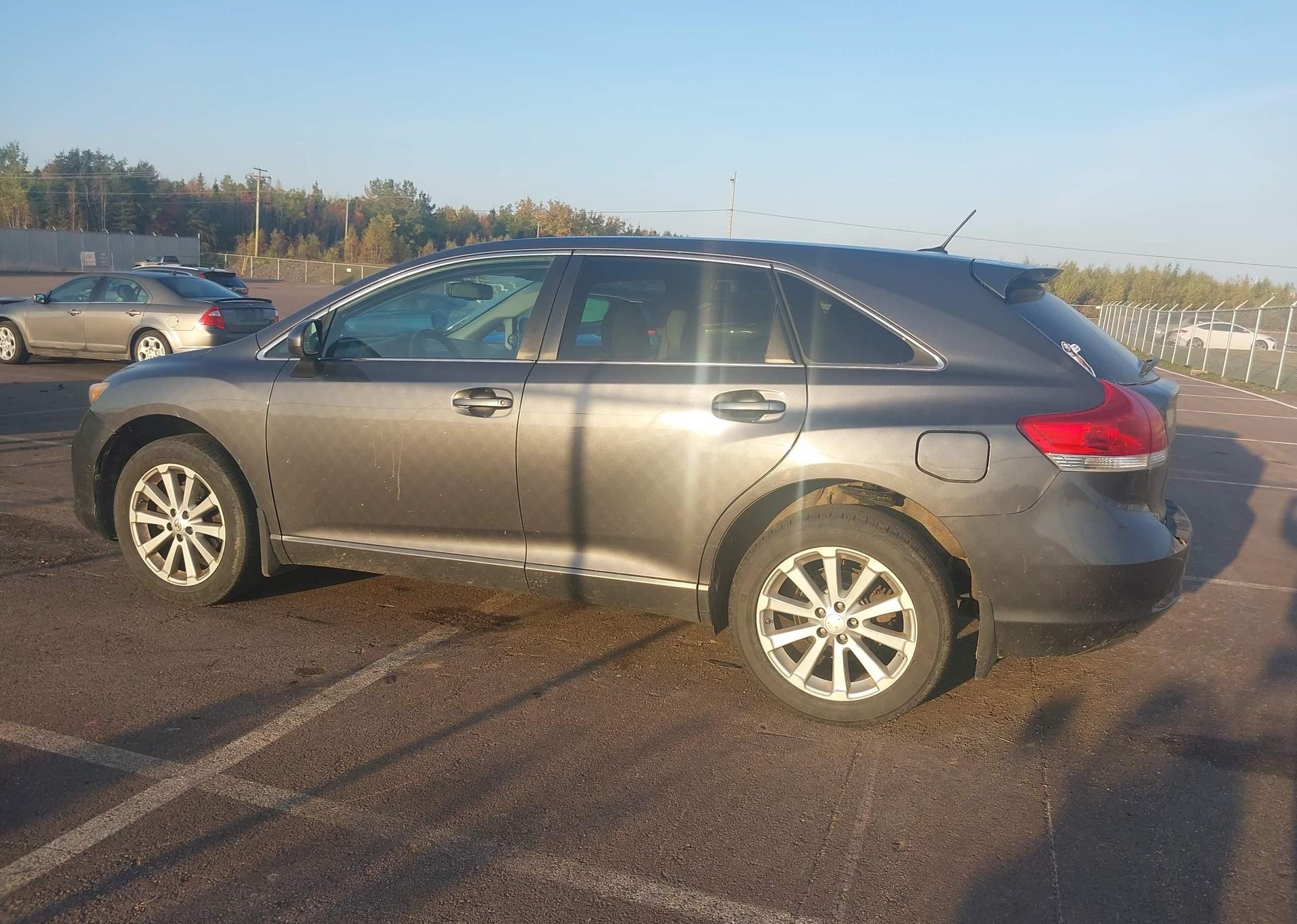 2011 TOYOTA VENZA