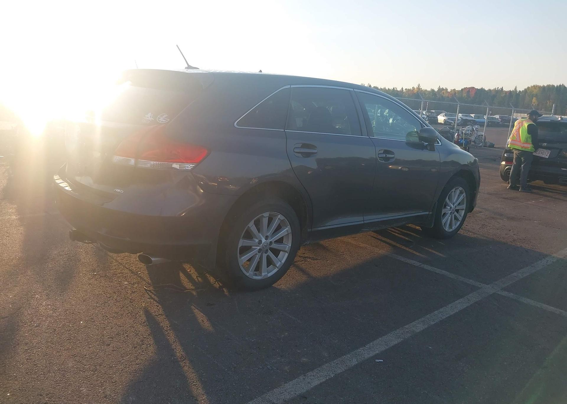 2011 TOYOTA VENZA