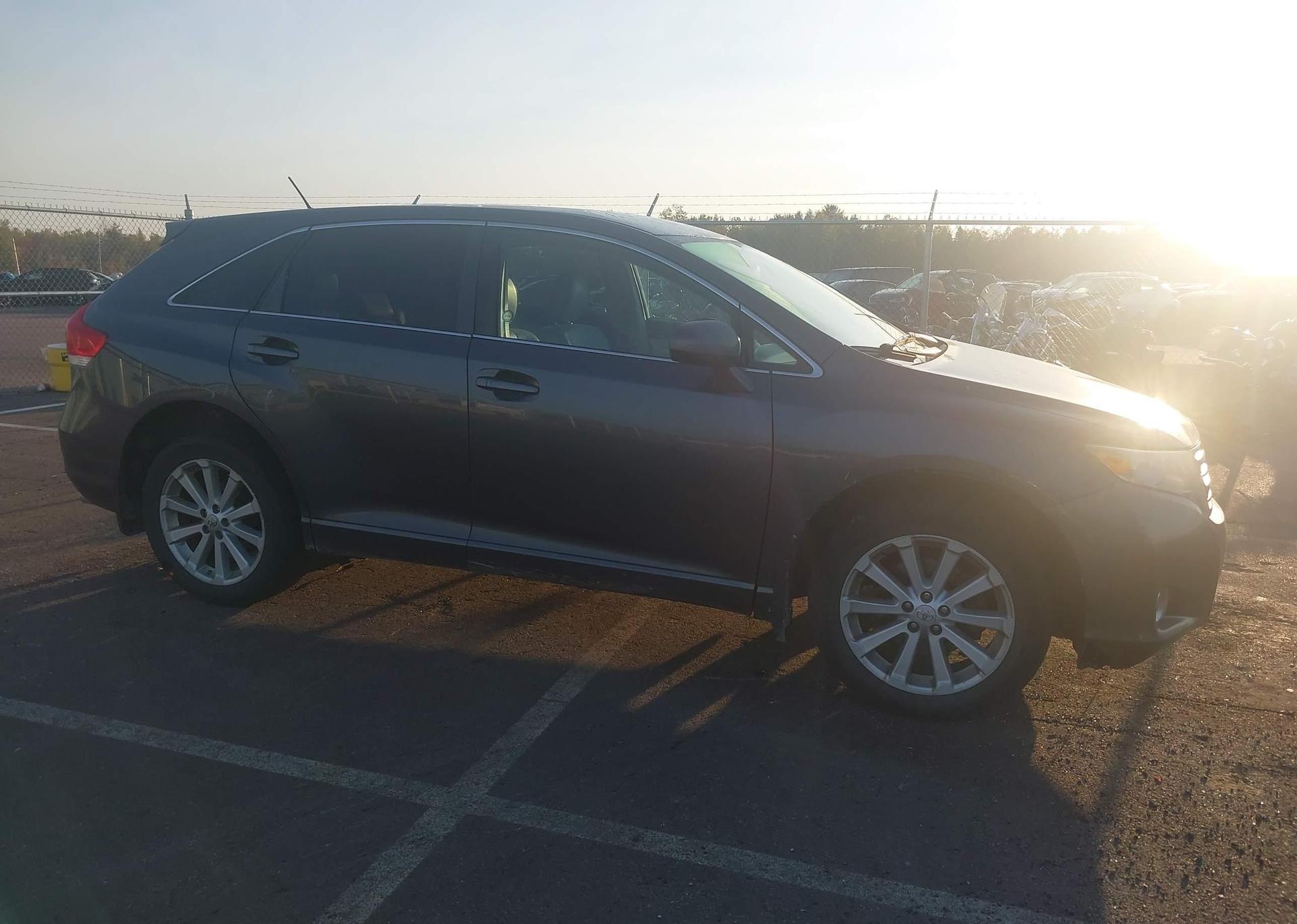 2011 TOYOTA VENZA