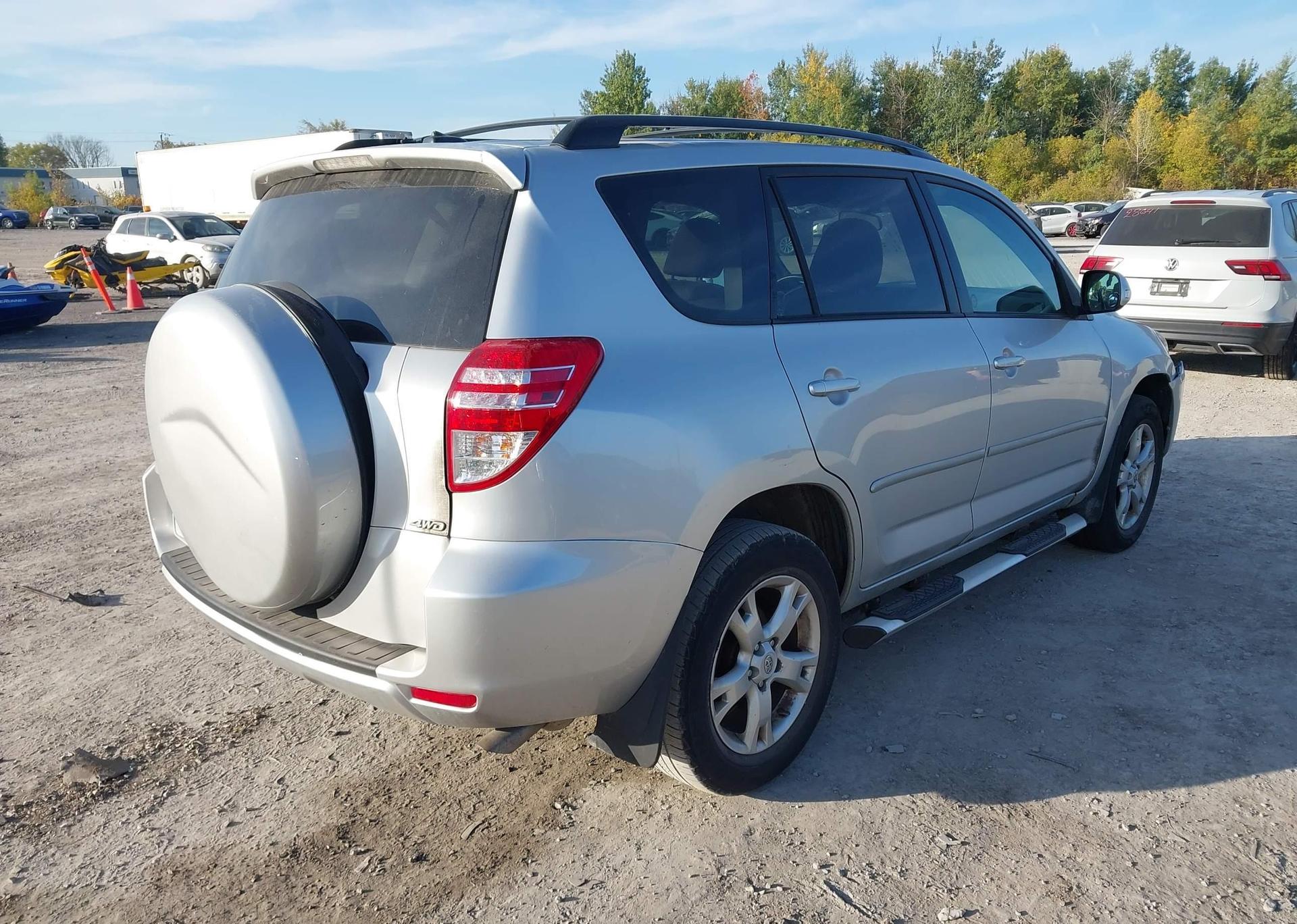 2011 TOYOTA RAV4