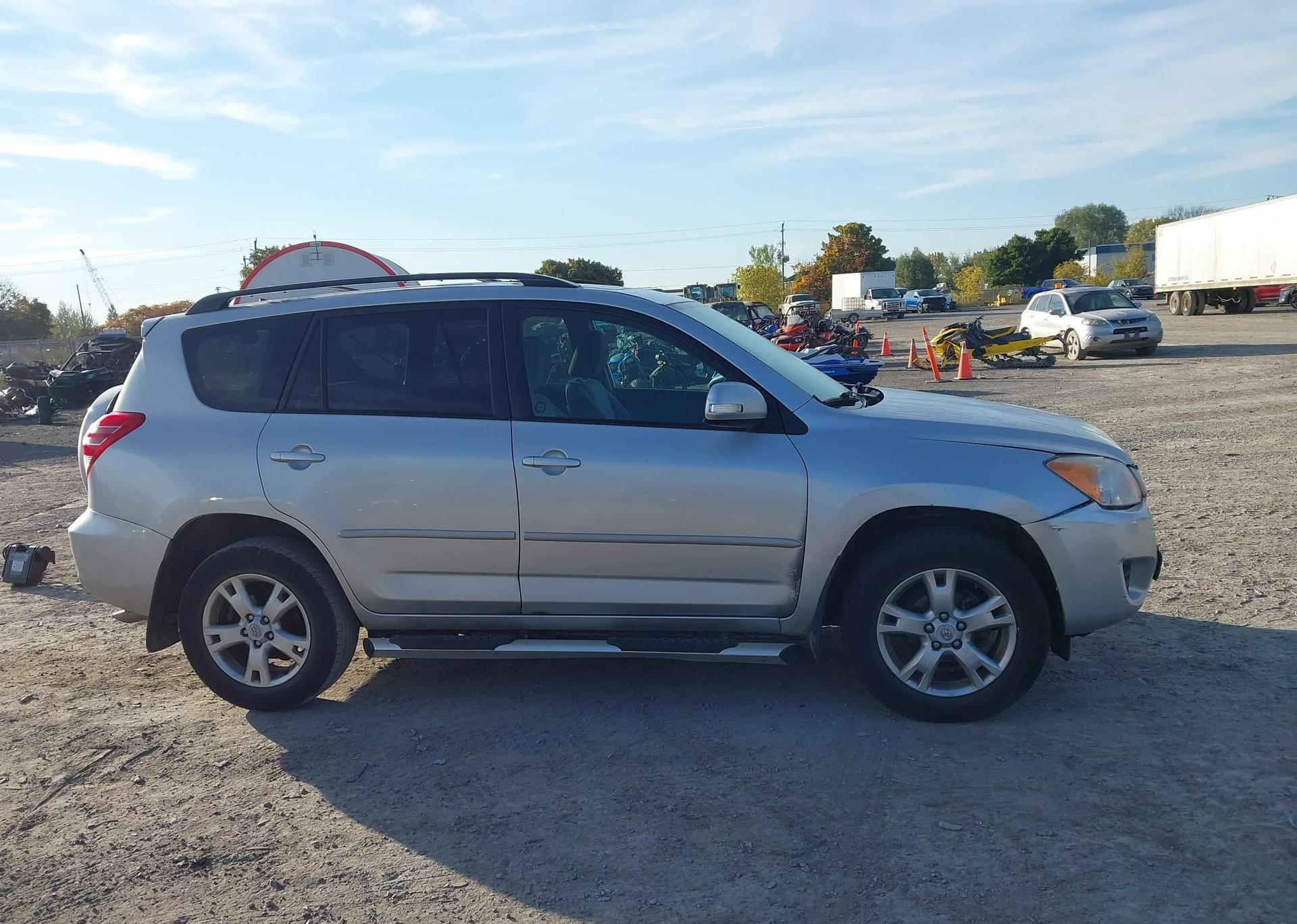 2011 TOYOTA RAV4