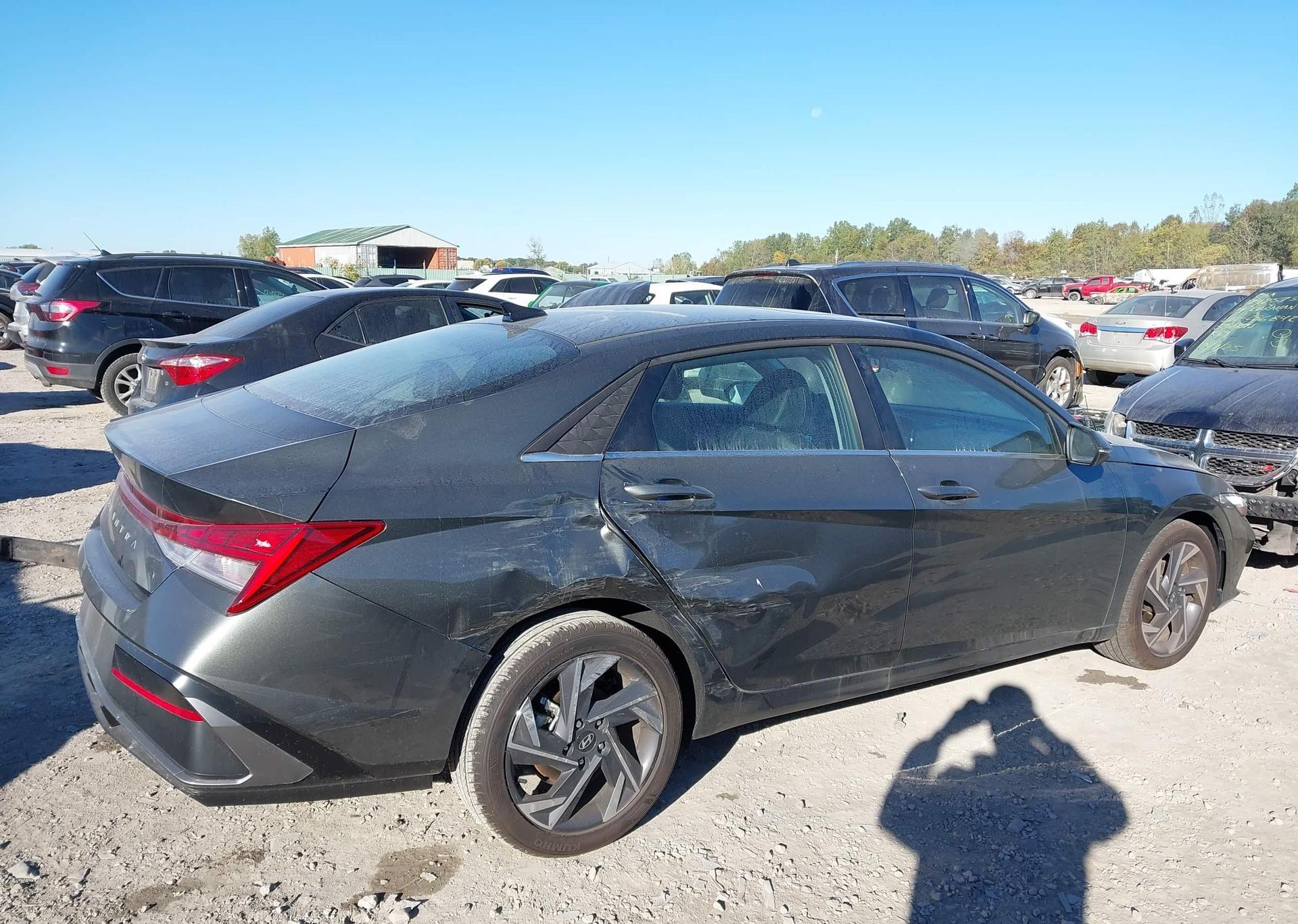 2025 HYUNDAI ELANTRA
