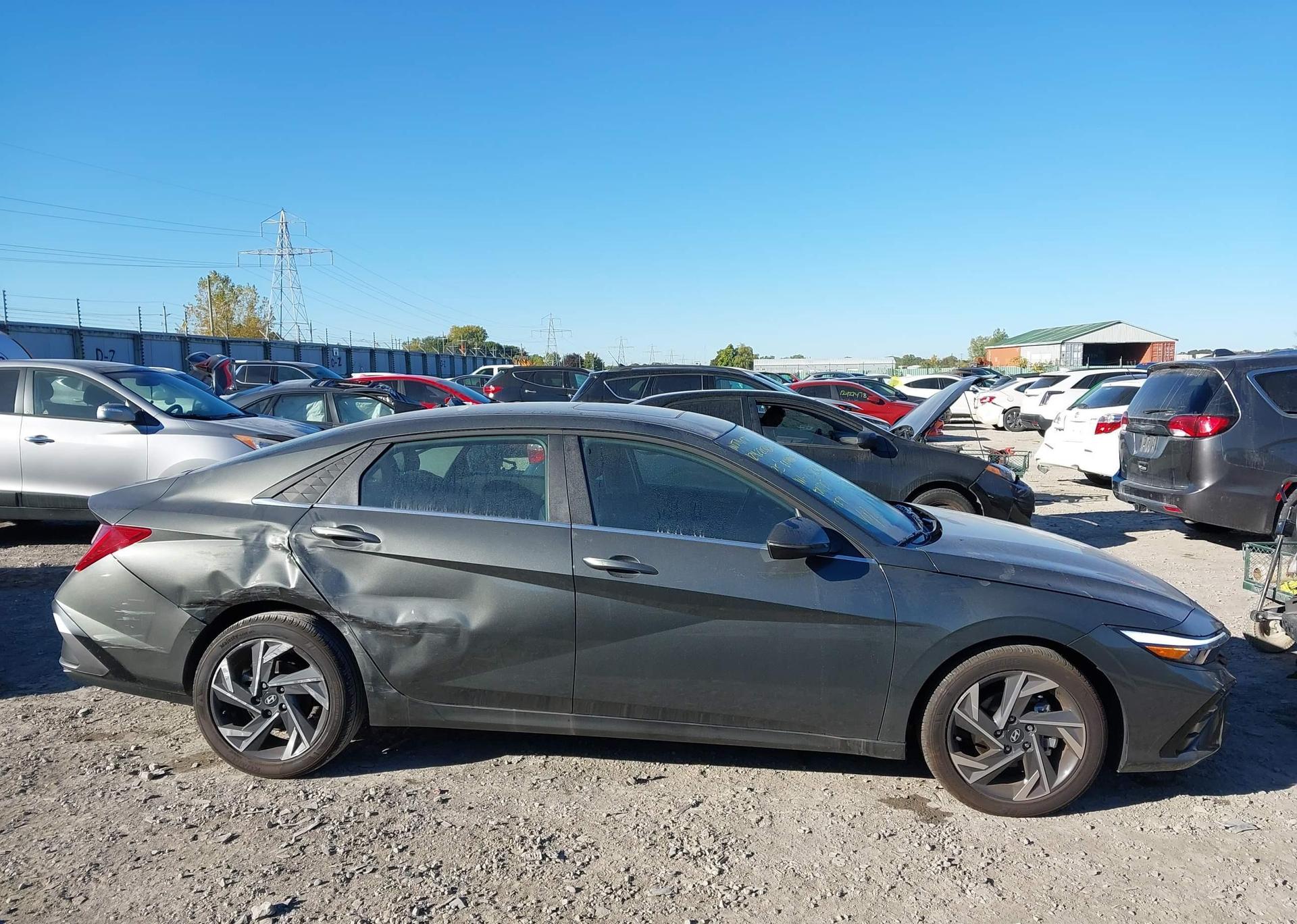2025 HYUNDAI ELANTRA