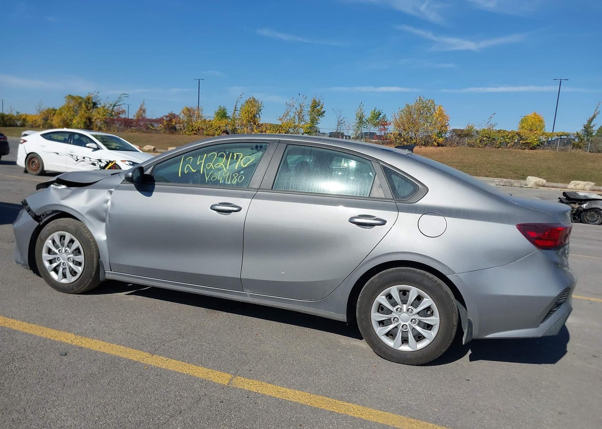 2023 KIA FORTE LX