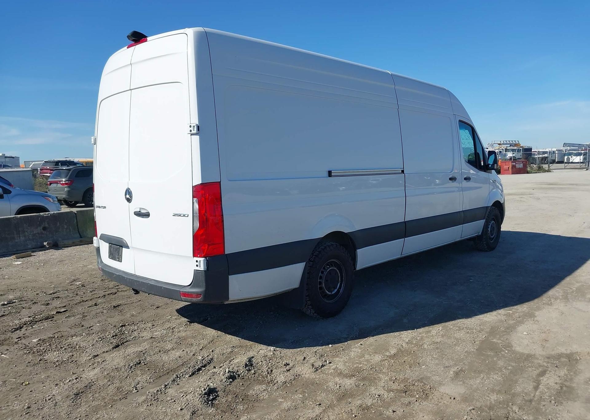 2024 MERCEDES-BENZ SPRINTER 2500