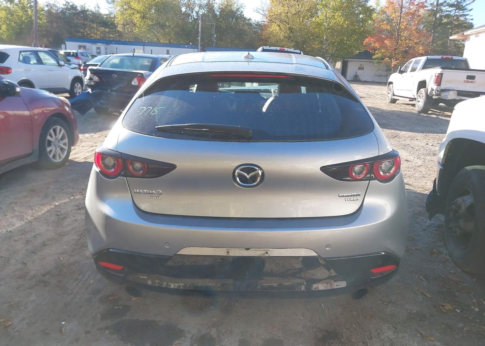 2023 MAZDA 3 PREMIUM