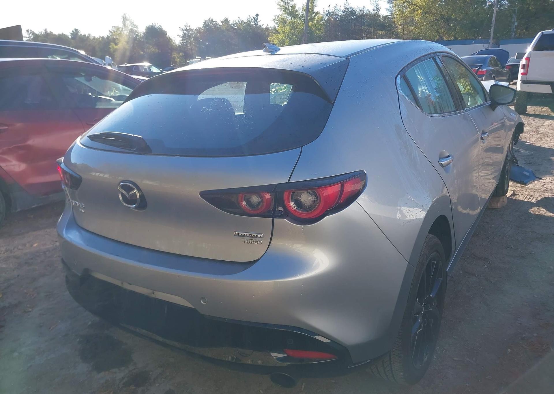 2023 MAZDA 3 PREMIUM