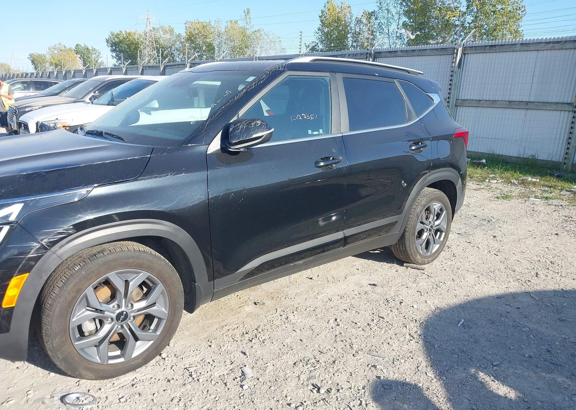 2024 KIA SELTOS S