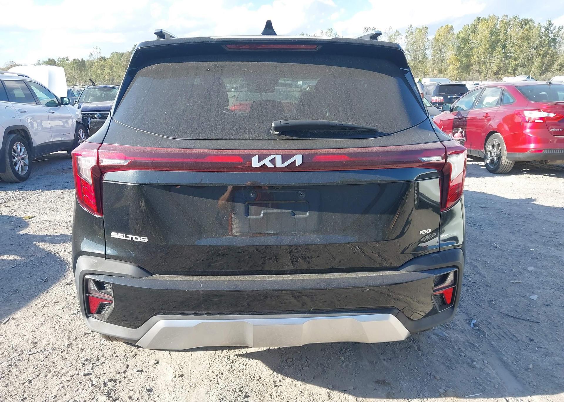 2024 KIA SELTOS S