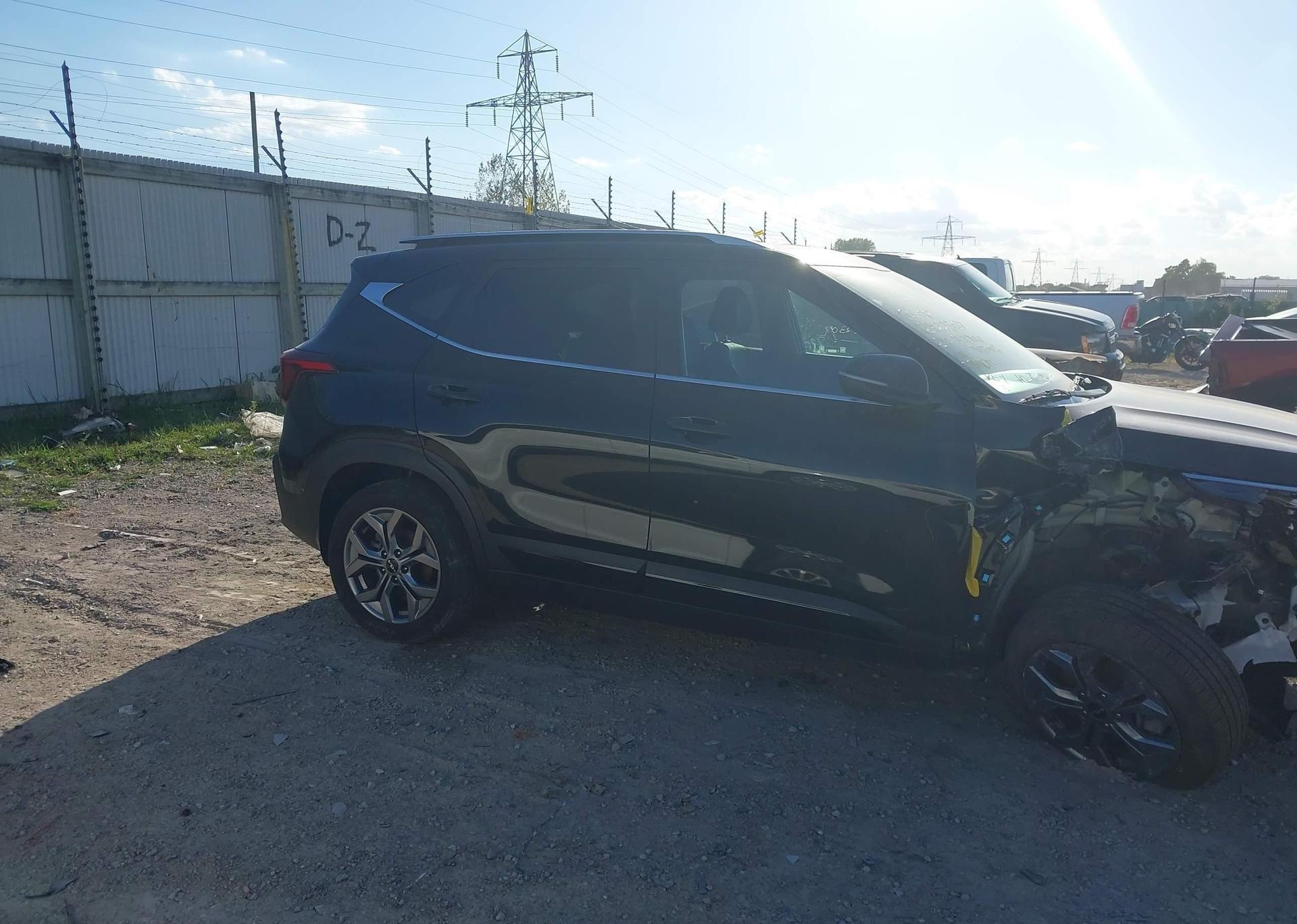 2024 KIA SELTOS S