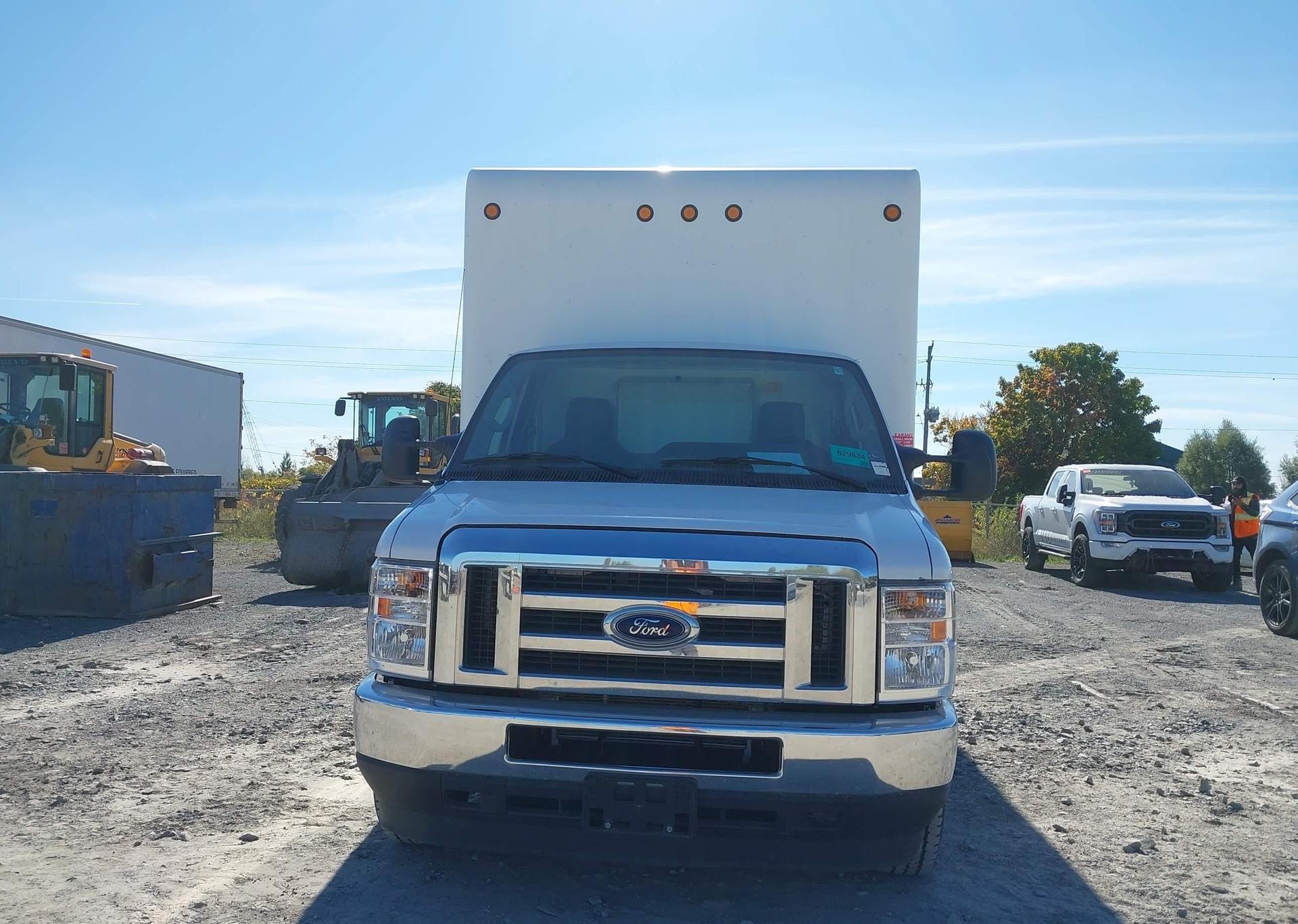2021 FORD ECONOLINE E450 SUPER DUTY CUTAWAY VAN