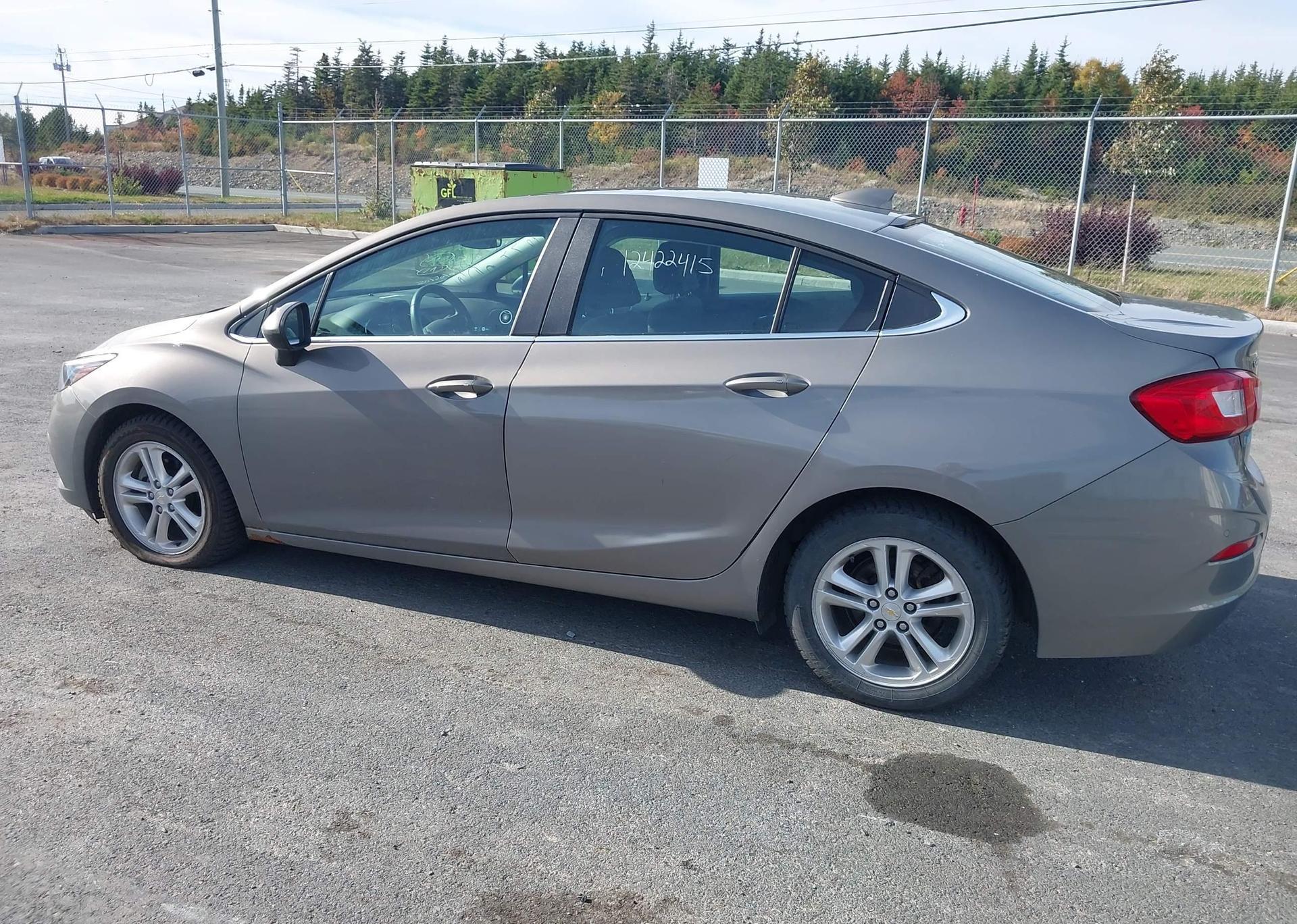 2018 CHEVROLET CRUZE LT AUTO