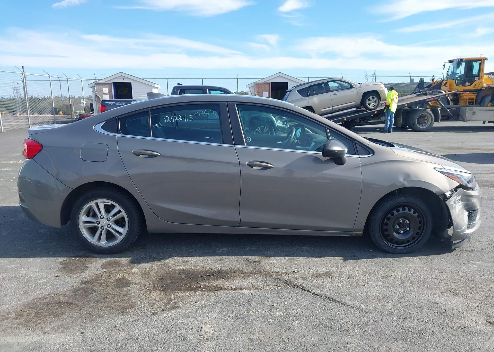 2018 CHEVROLET CRUZE LT AUTO