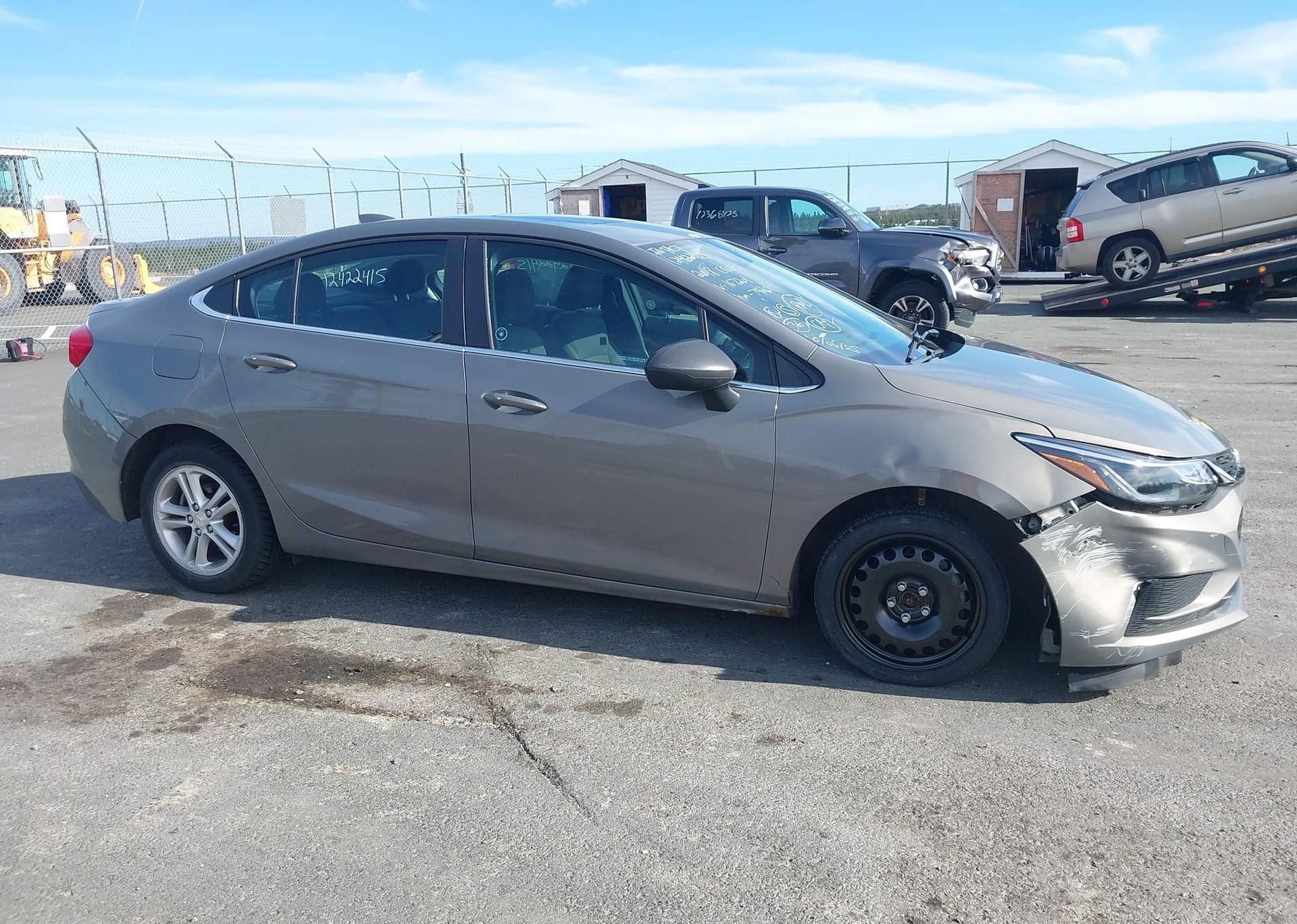 2018 CHEVROLET CRUZE LT AUTO