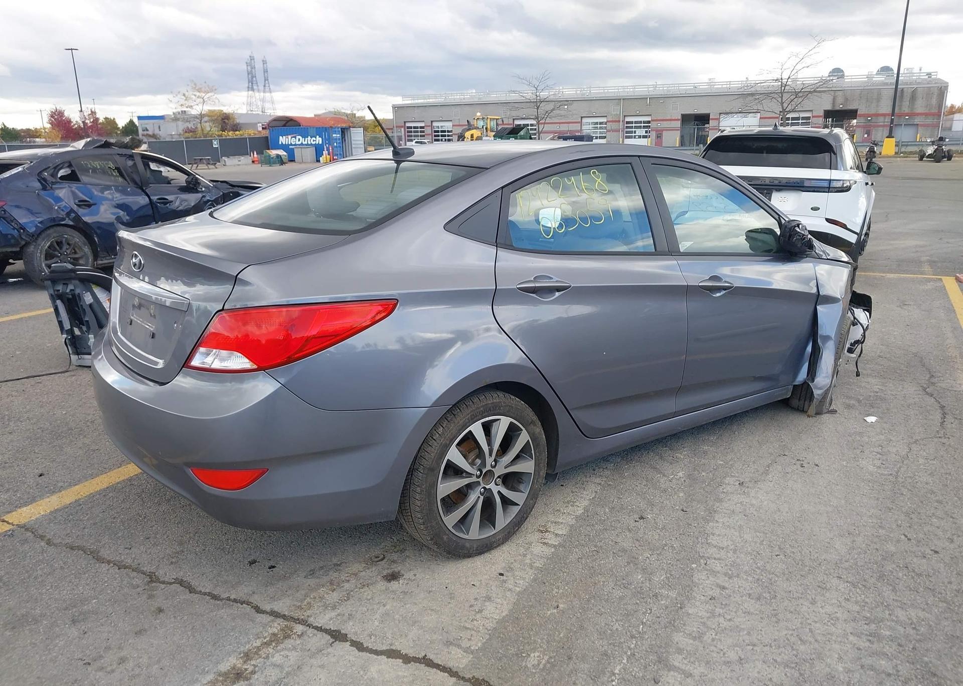 2016 HYUNDAI ACCENT SE