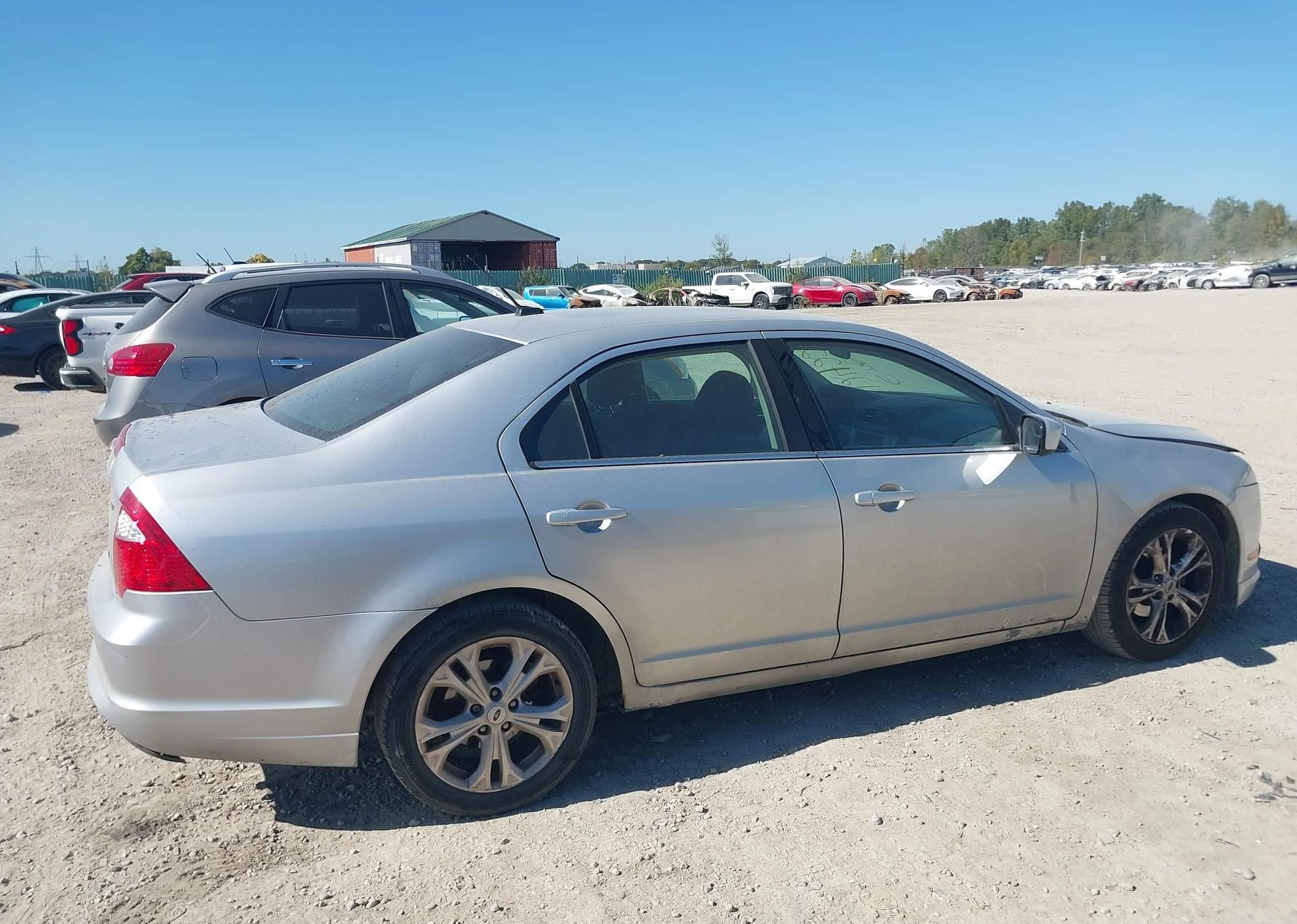 2012 FORD FUSION SE