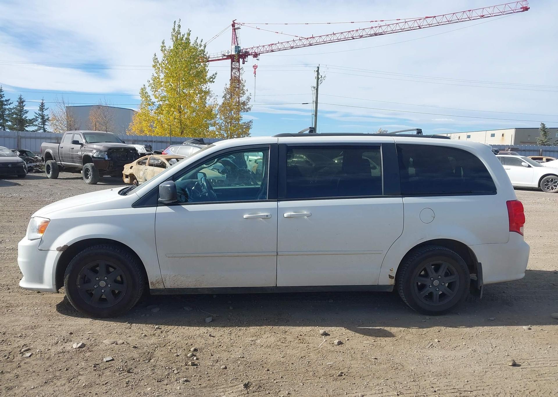 2011 DODGE GRAND CARAVAN SE
