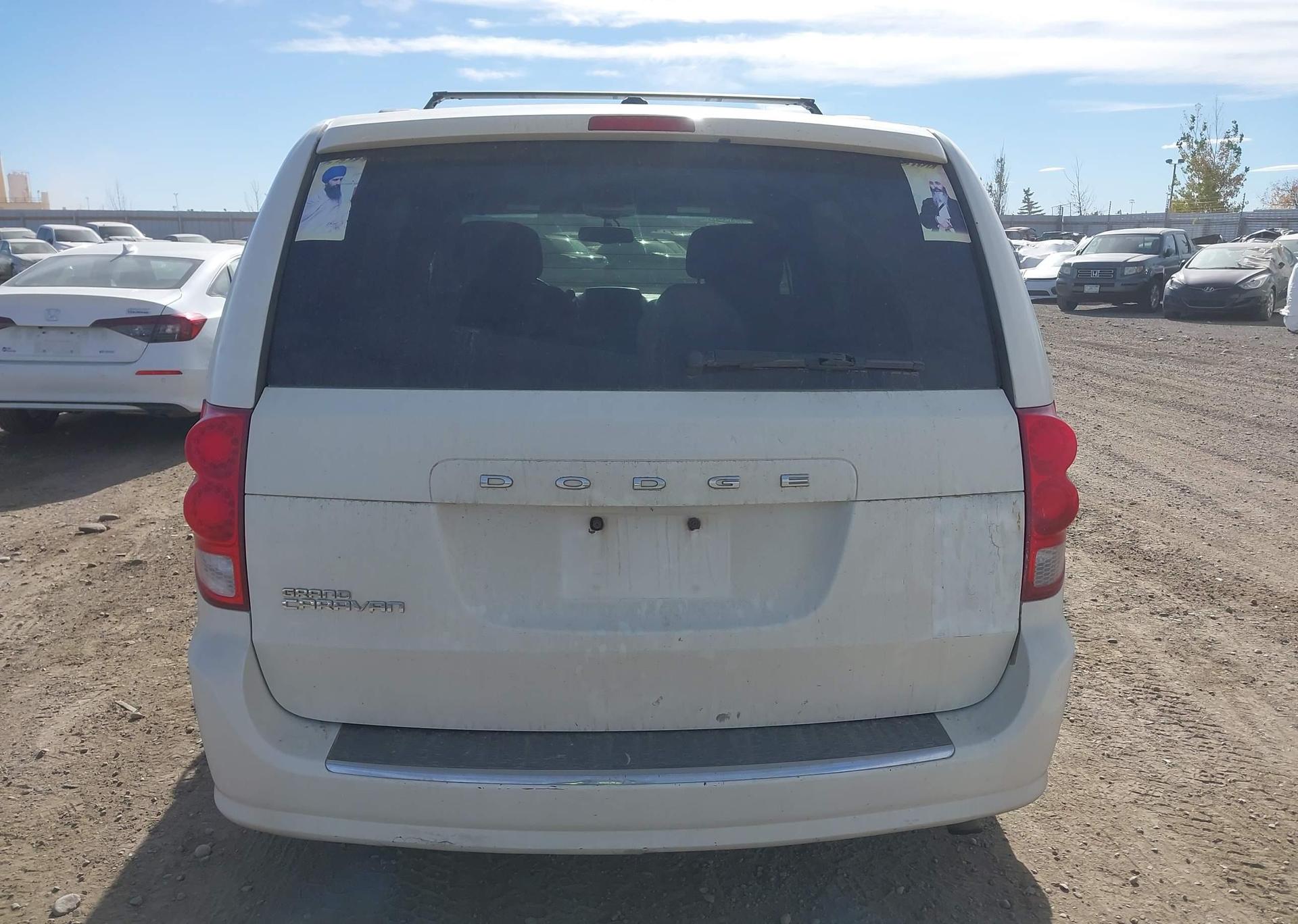 2011 DODGE GRAND CARAVAN SE