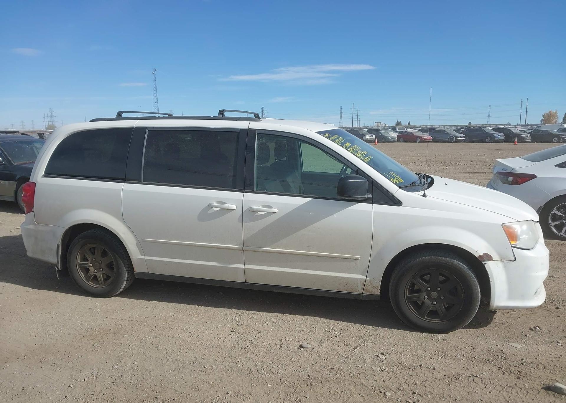 2011 DODGE GRAND CARAVAN SE