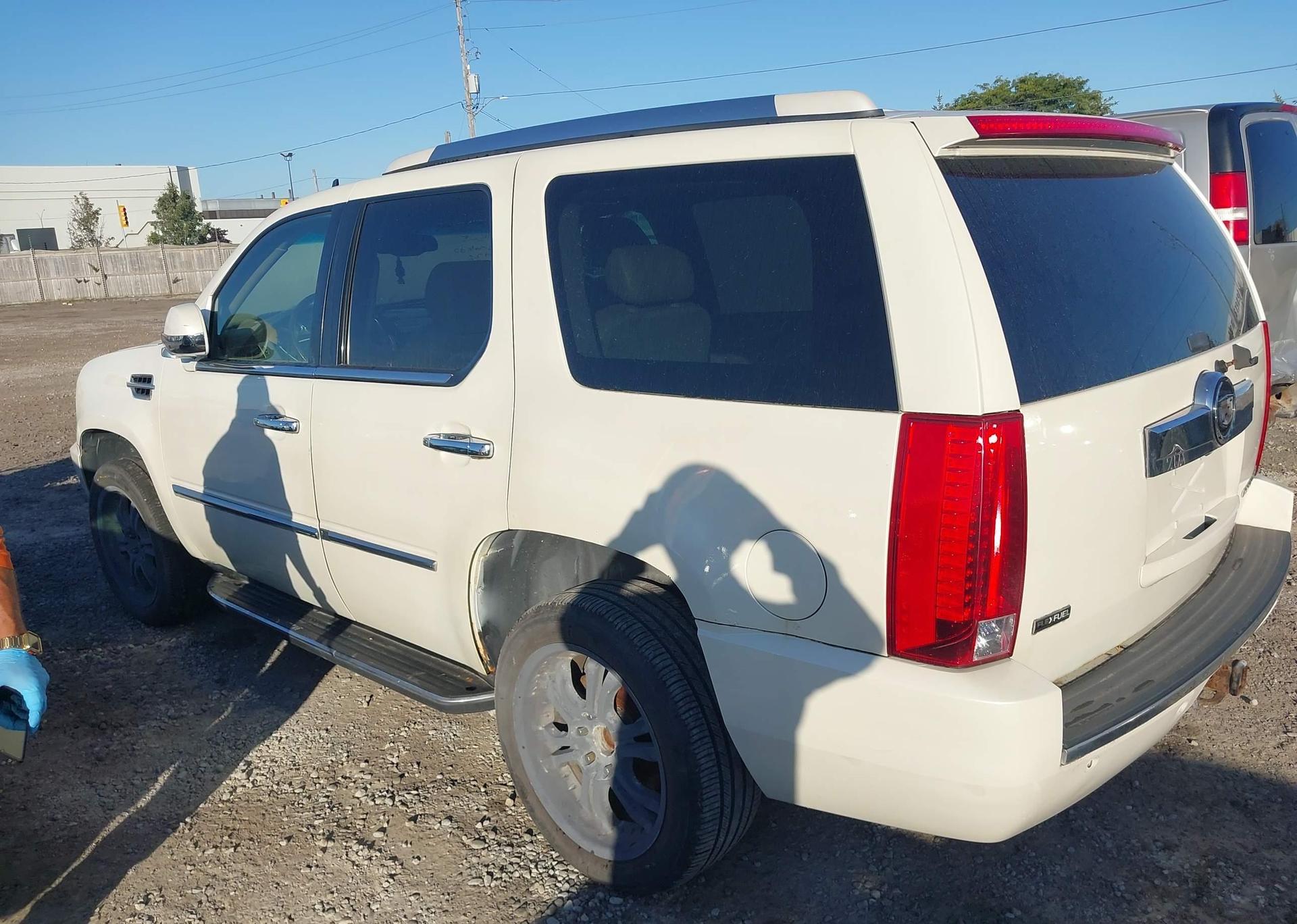 2009 CADILLAC ESCALADE SPORT