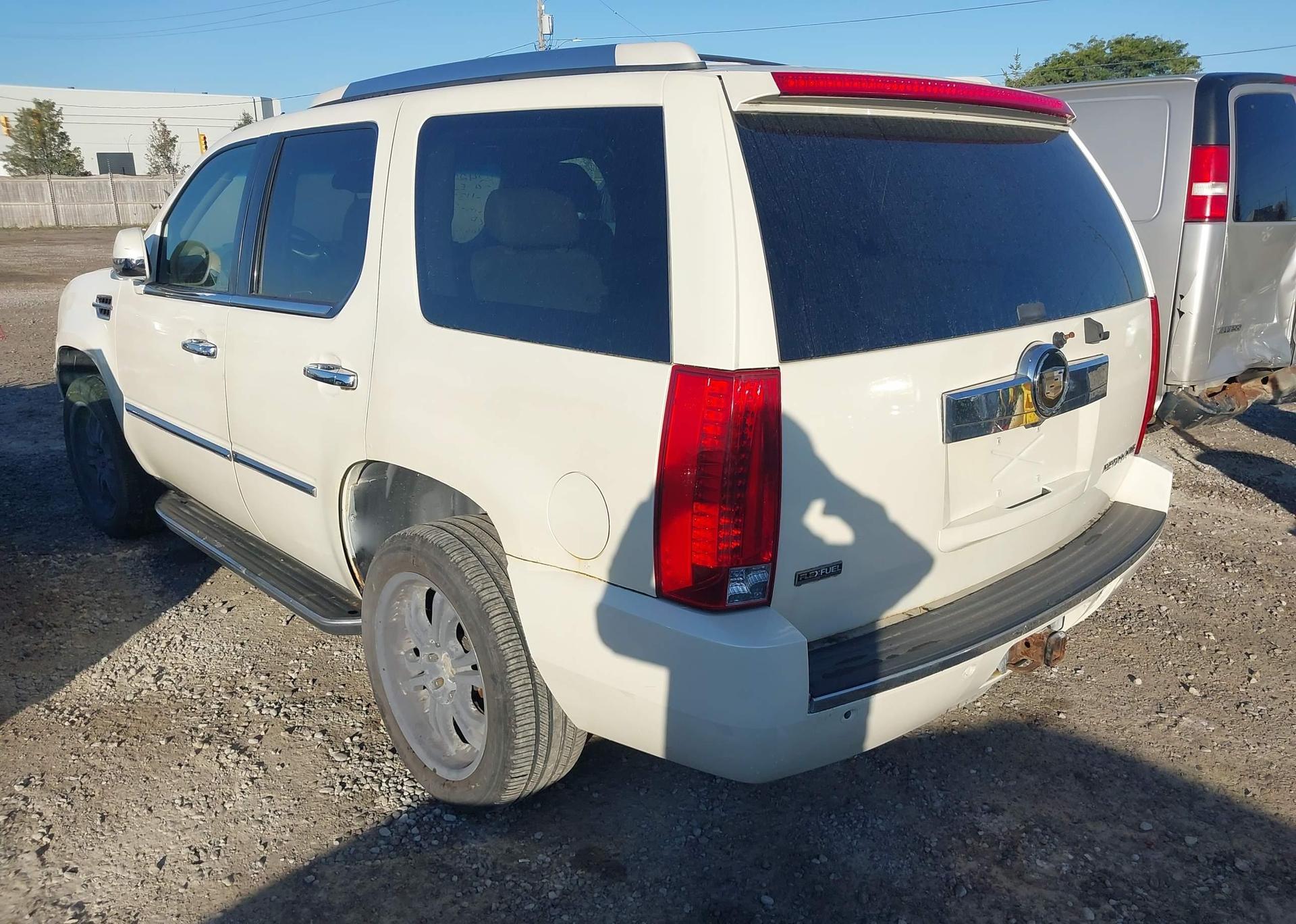 2009 CADILLAC ESCALADE SPORT
