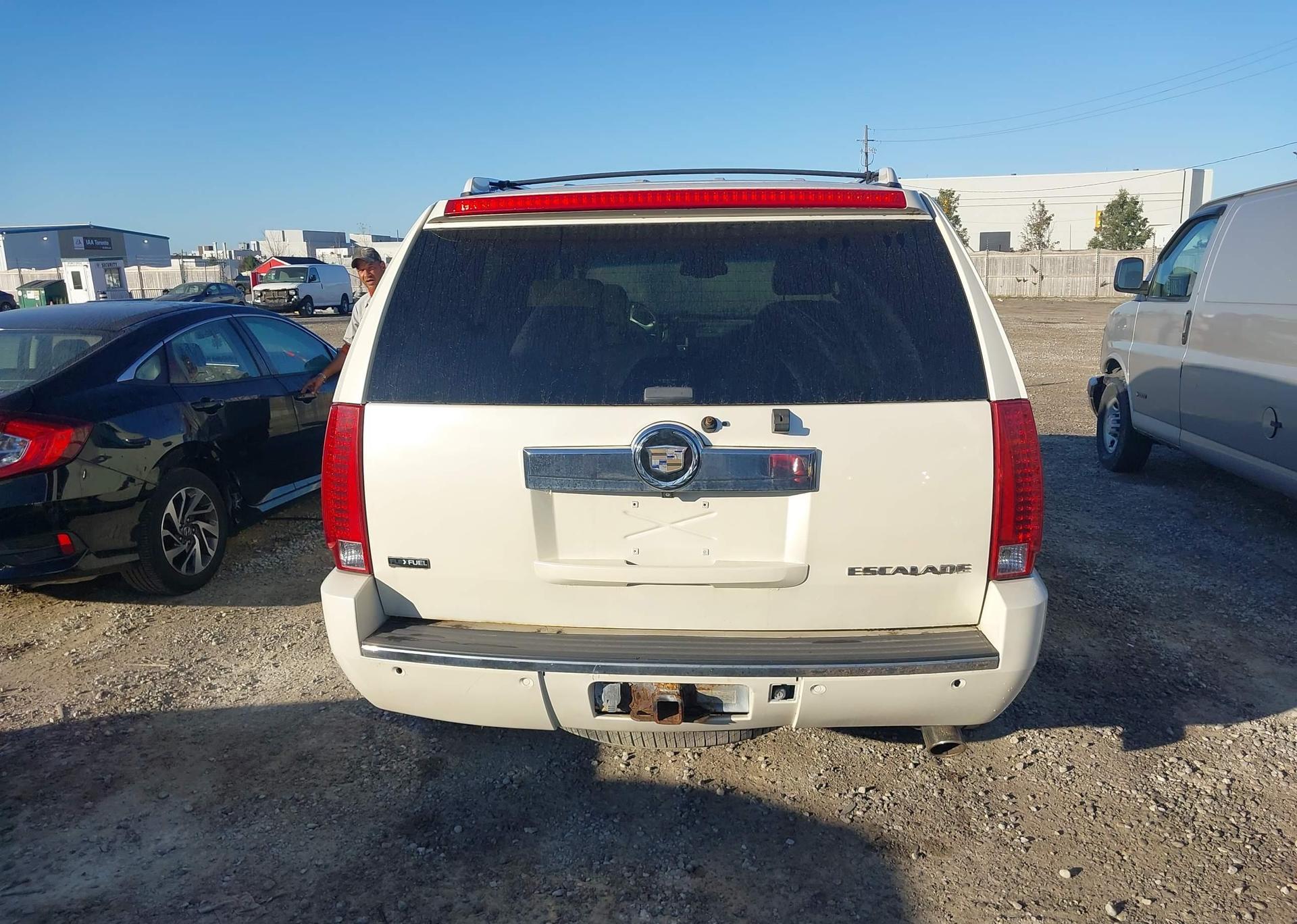 2009 CADILLAC ESCALADE SPORT