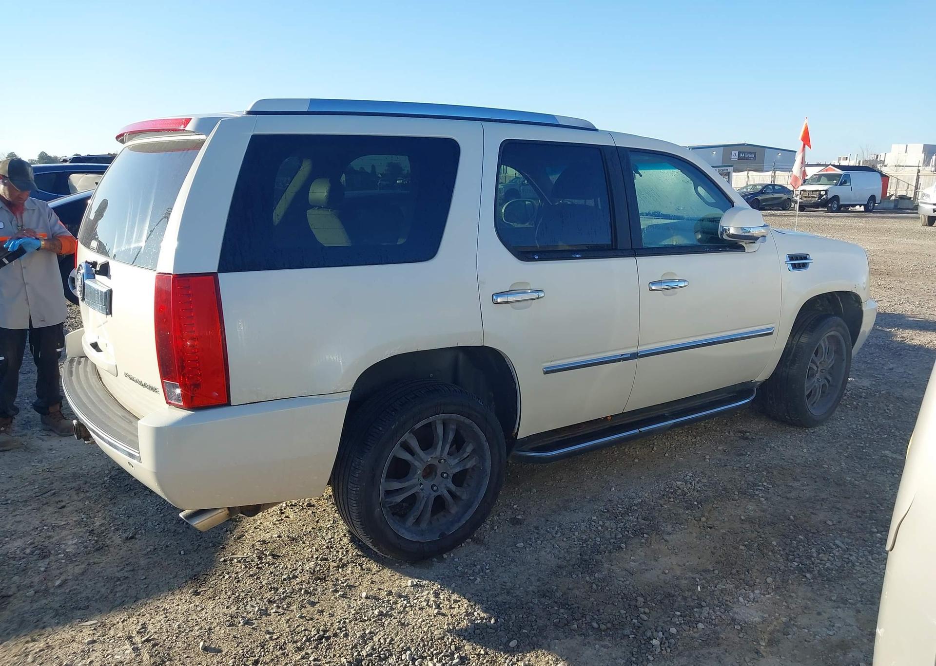2009 CADILLAC ESCALADE SPORT