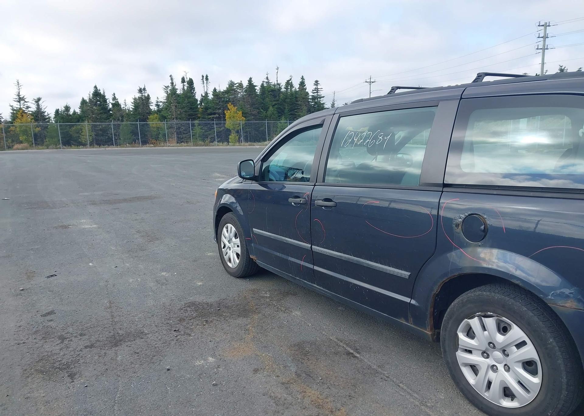 2014 DODGE GRAND CARAVAN SE