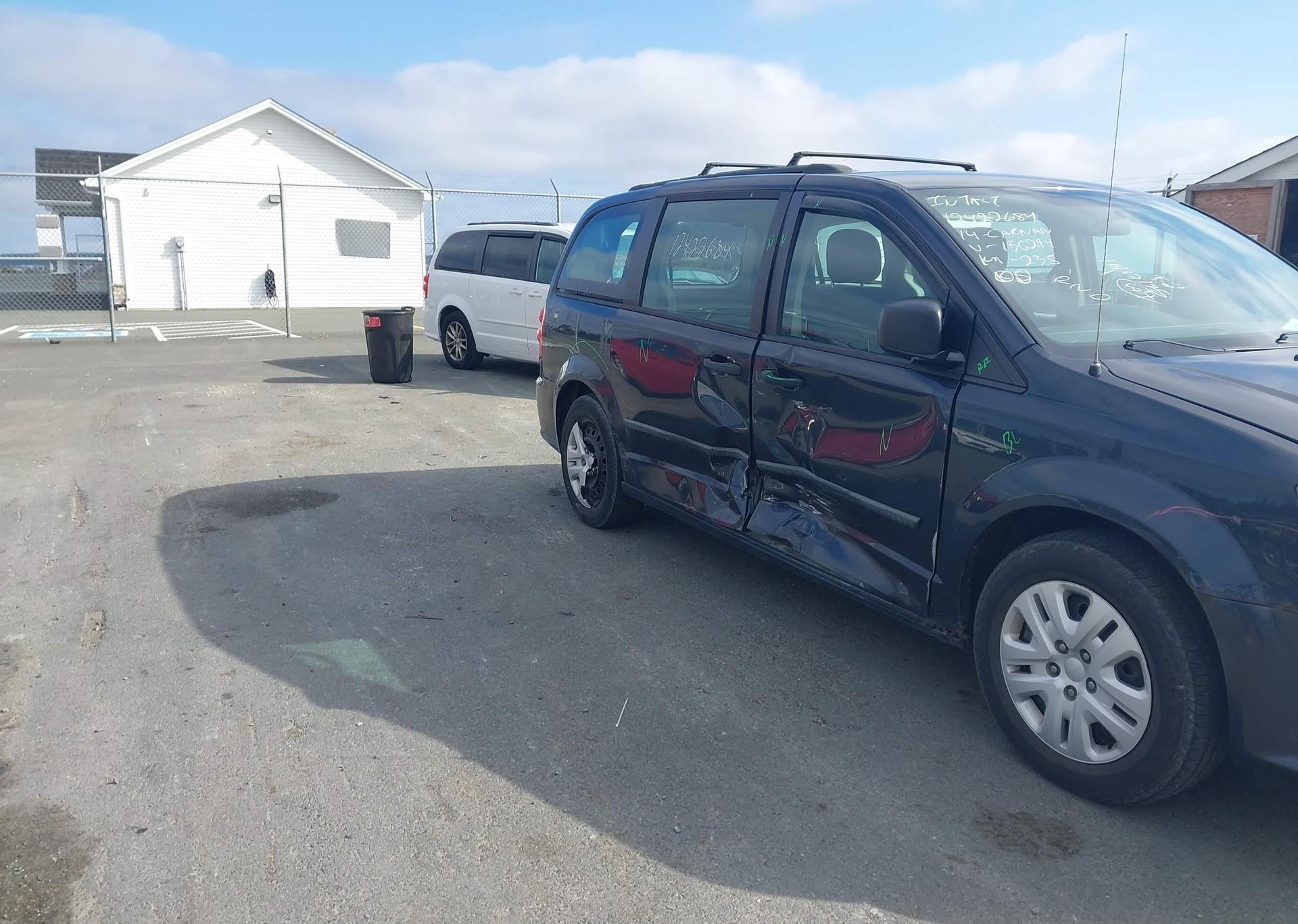 2014 DODGE GRAND CARAVAN SE