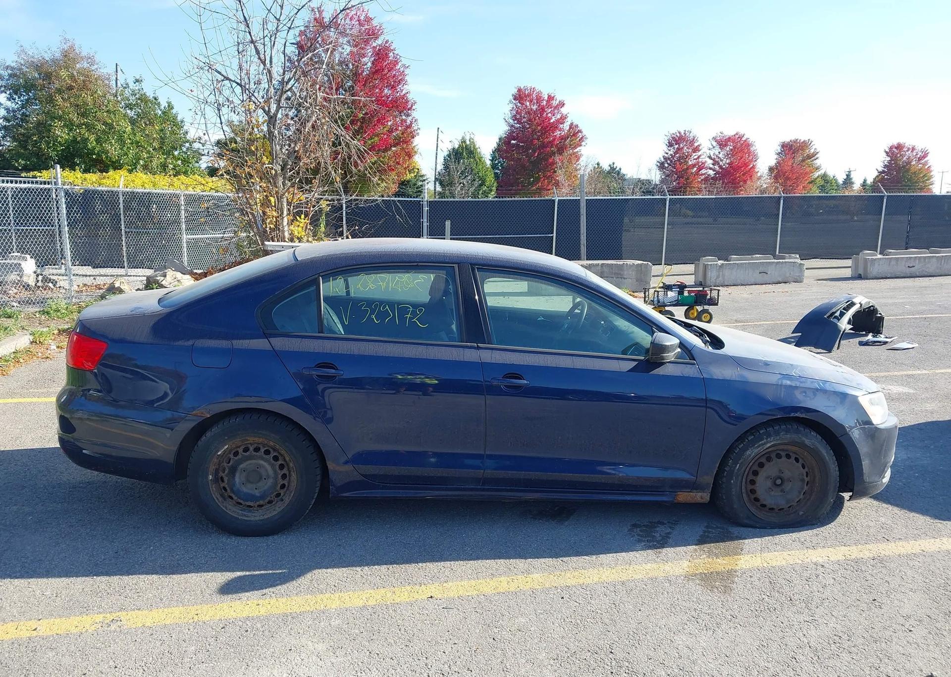 2011 VOLKSWAGEN JETTA