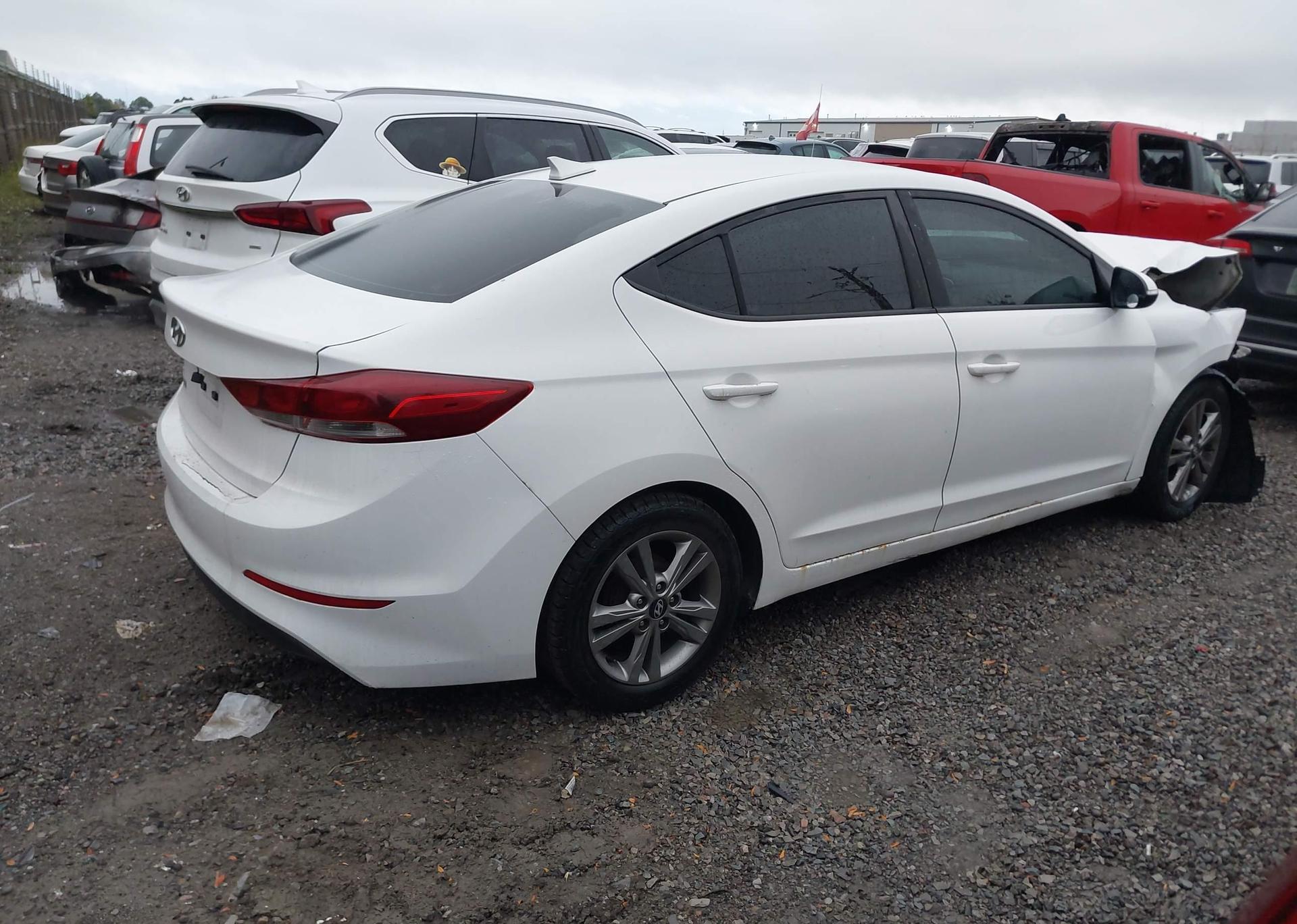 2017 HYUNDAI ELANTRA