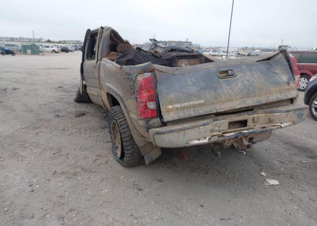 2005 CHEVROLET SILVERADO 2500HD LS
