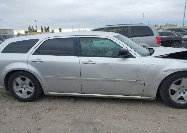 2005 DODGE MAGNUM