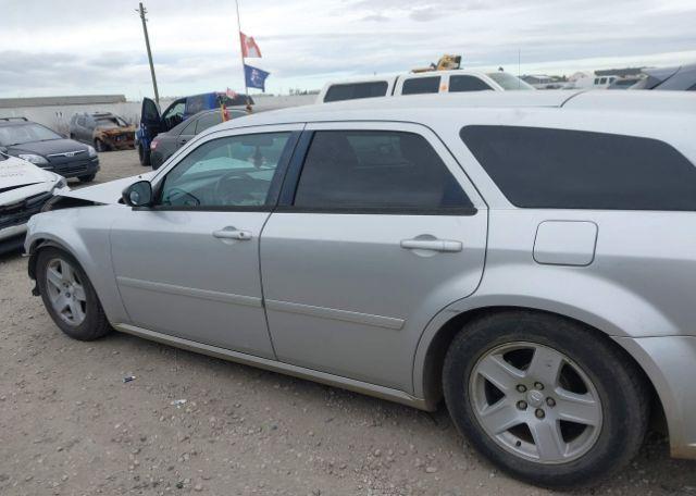 2005 DODGE MAGNUM