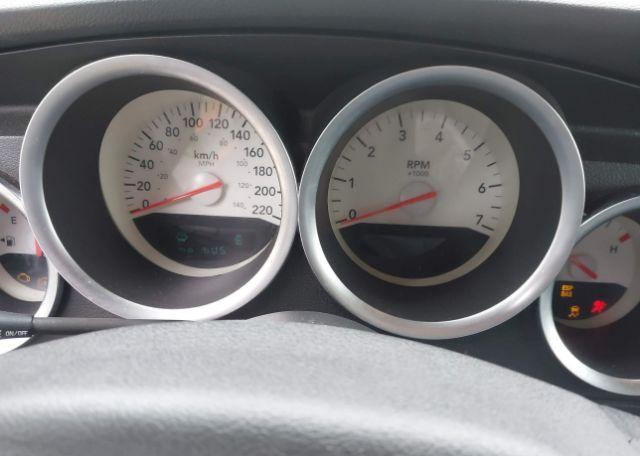 2005 DODGE MAGNUM