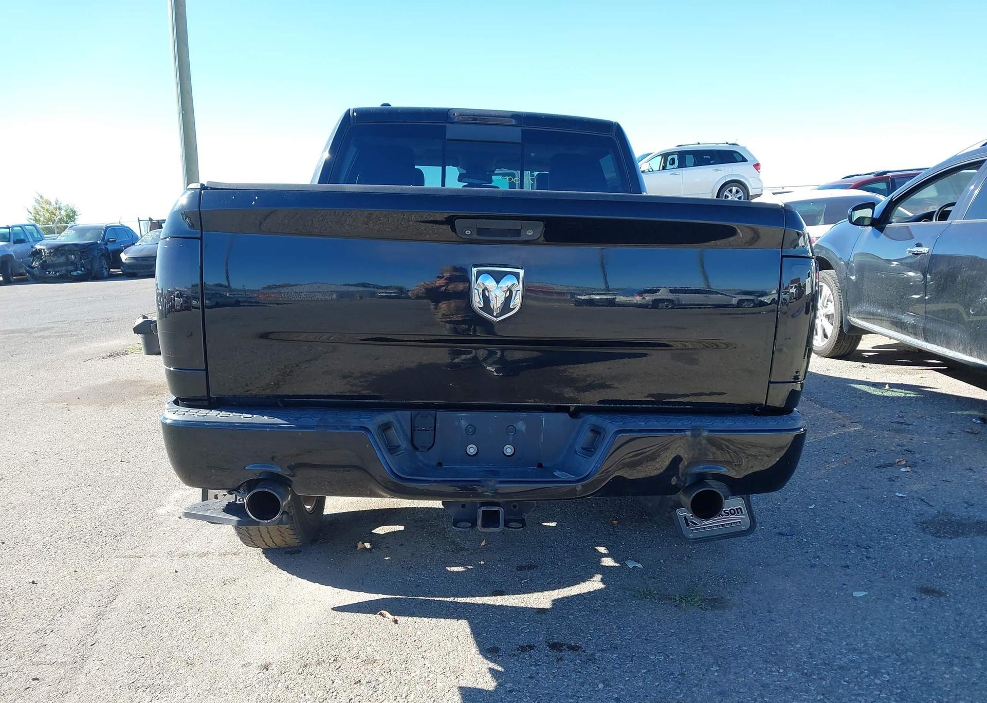2014 RAM 1500 SPORT