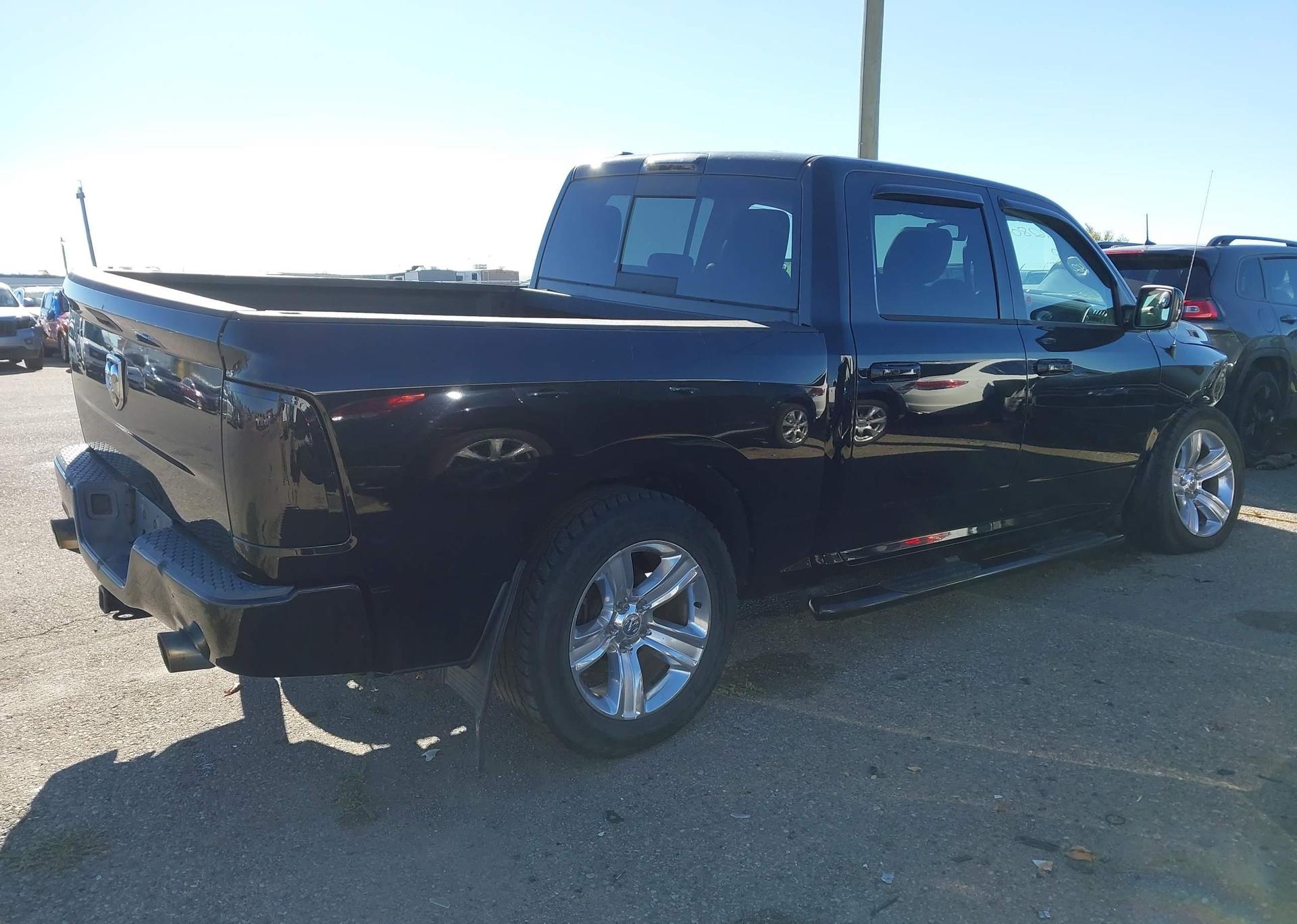 2014 RAM 1500 SPORT