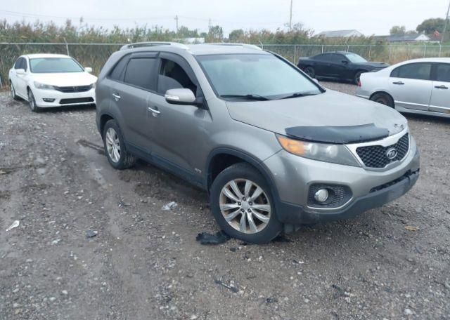 2011 KIA SORENTO LX