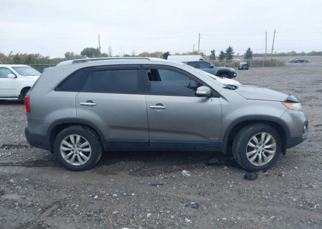 2011 KIA SORENTO LX