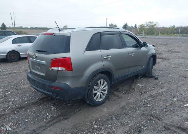 2011 KIA SORENTO LX