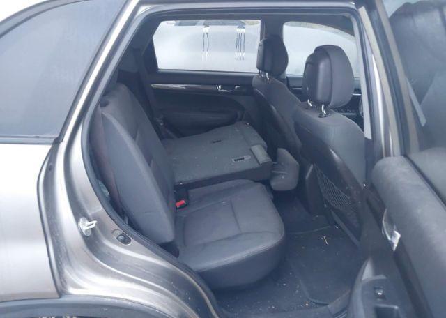 2011 KIA SORENTO LX