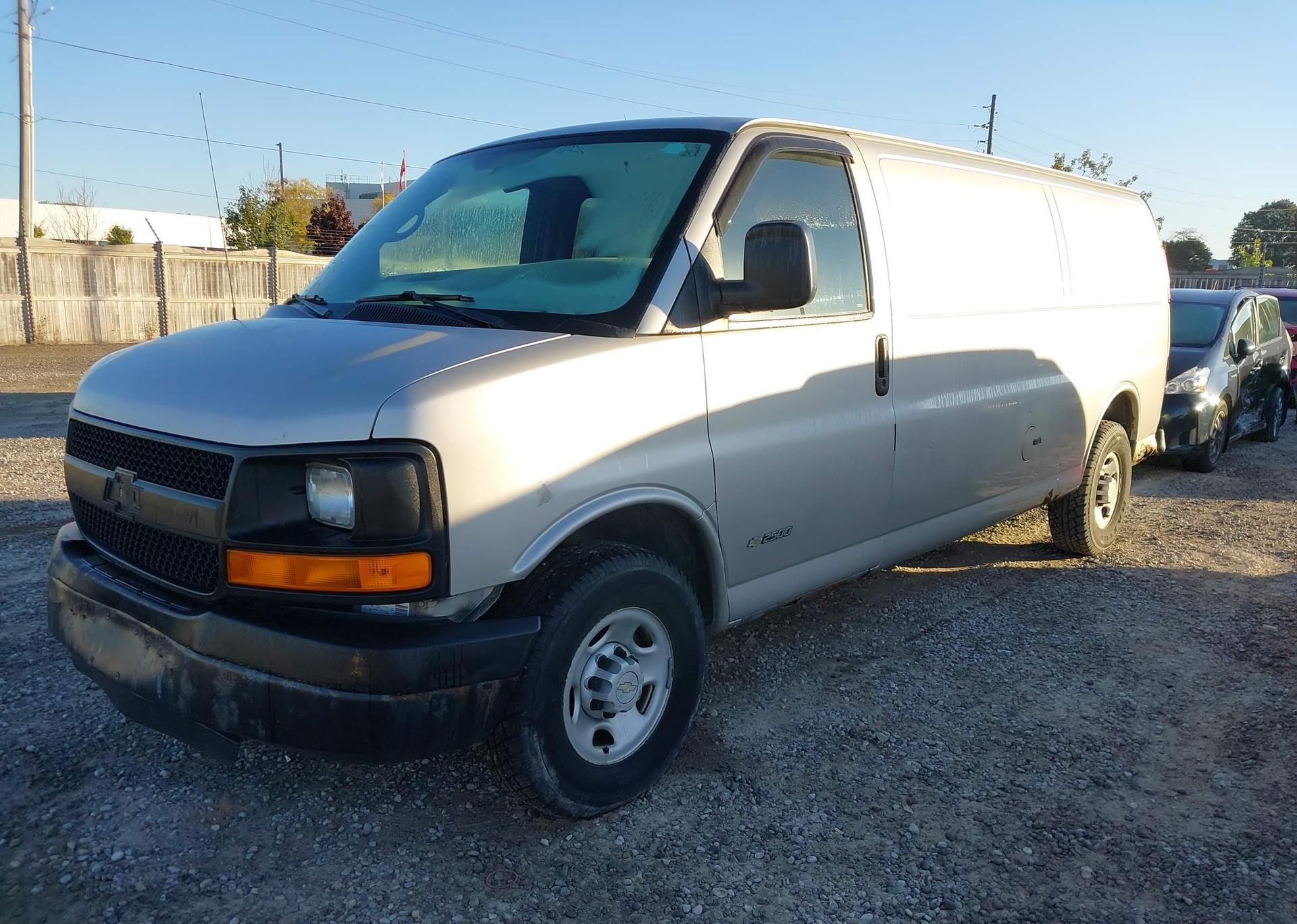 2005 CHEVROLET EXPRESS G2500