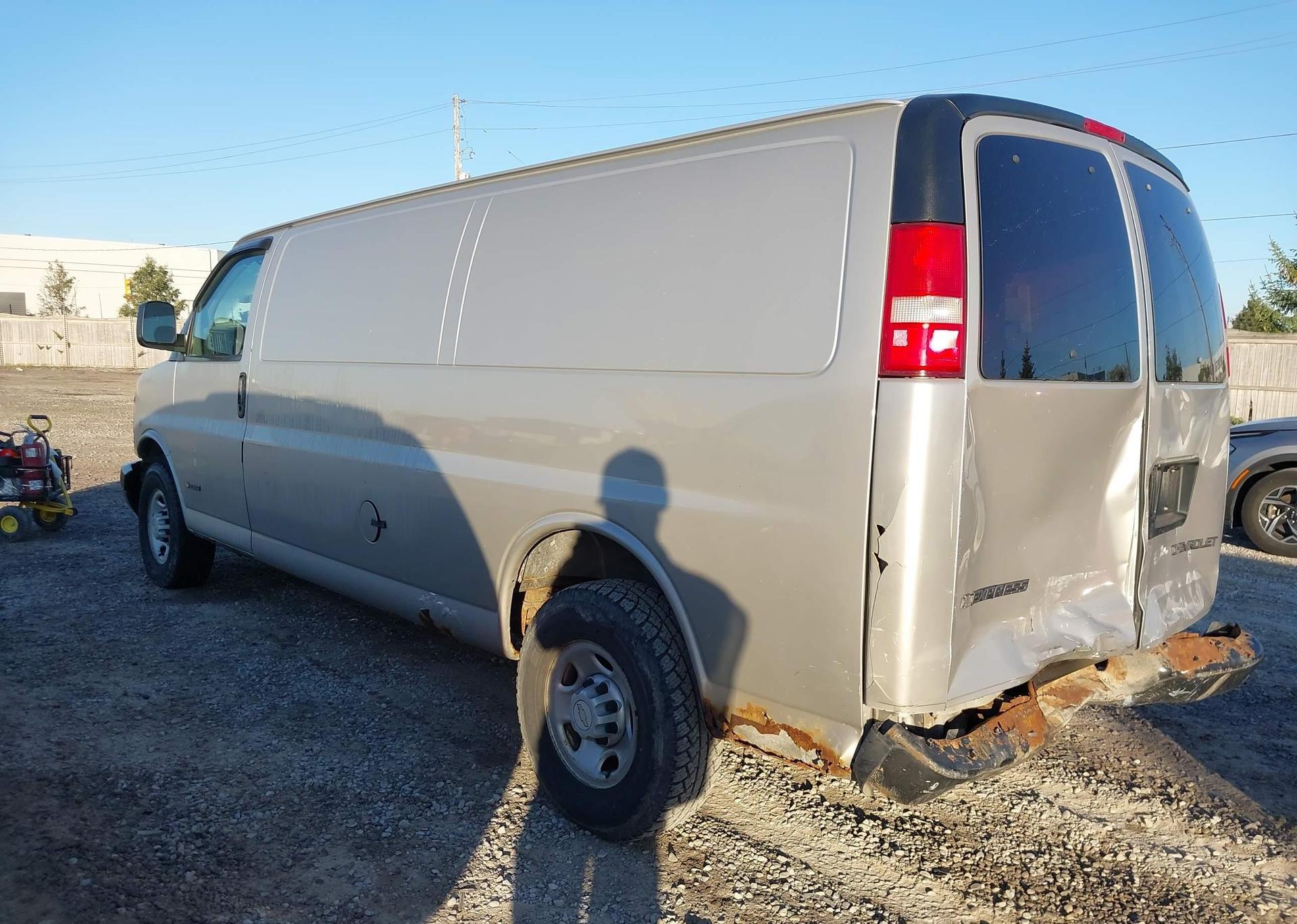 2005 CHEVROLET EXPRESS G2500