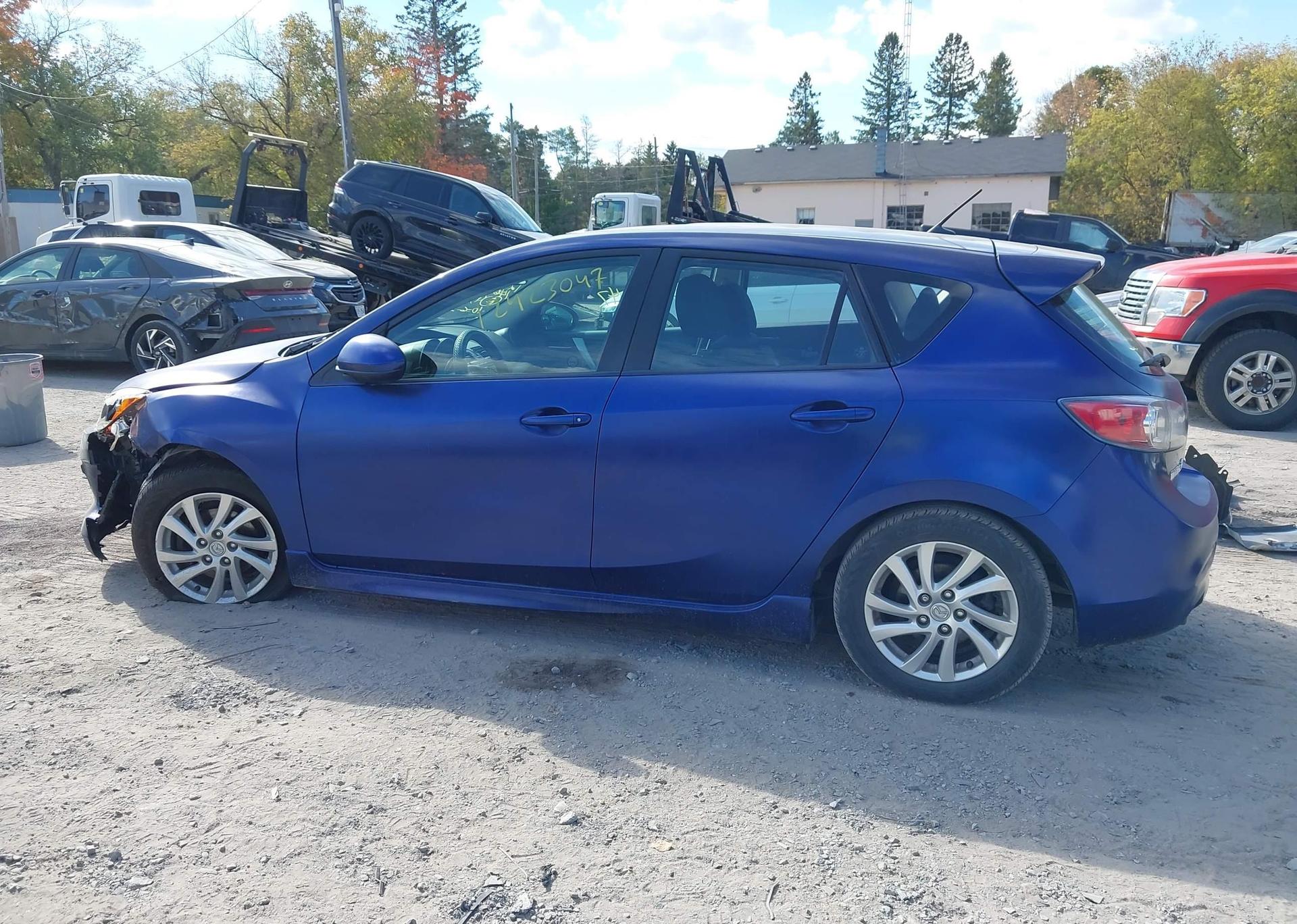 2012 MAZDA MAZDA3 GS-SKY