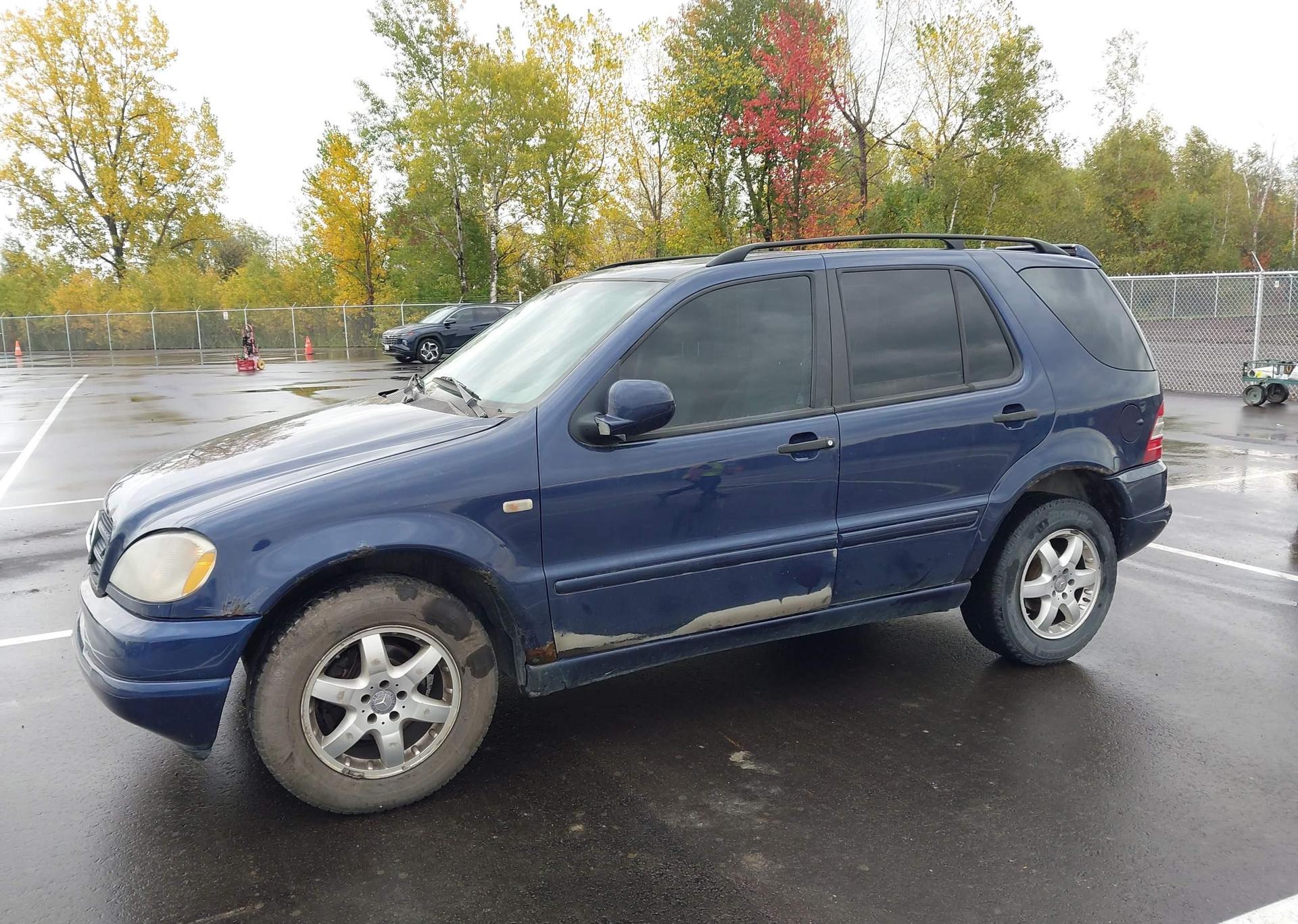 2001 MERCEDES-BENZ ML 320 CLASSIC
