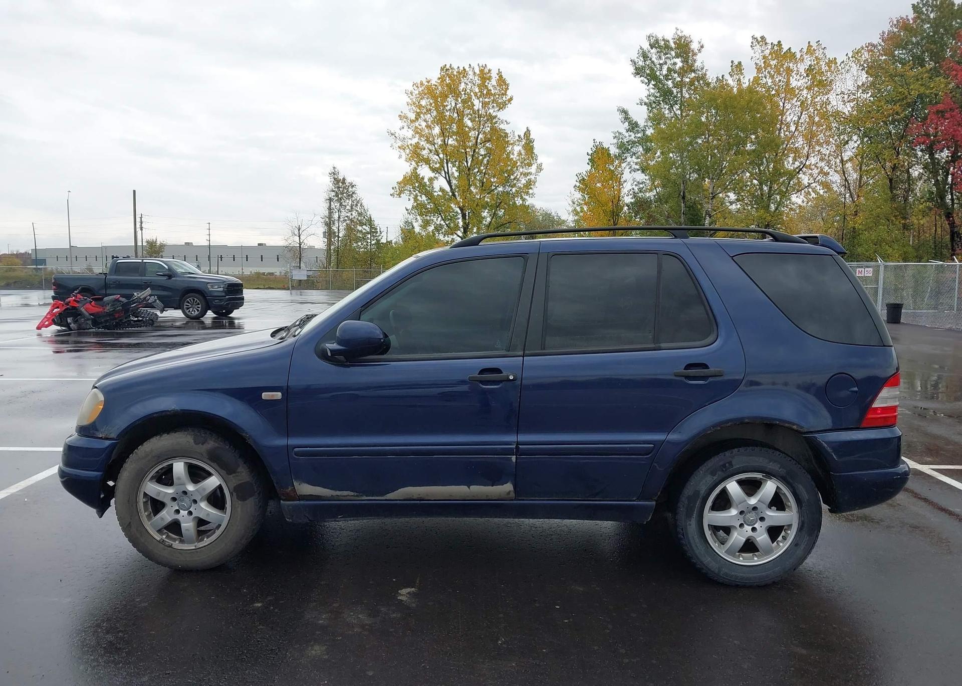 2001 MERCEDES-BENZ ML 320 CLASSIC